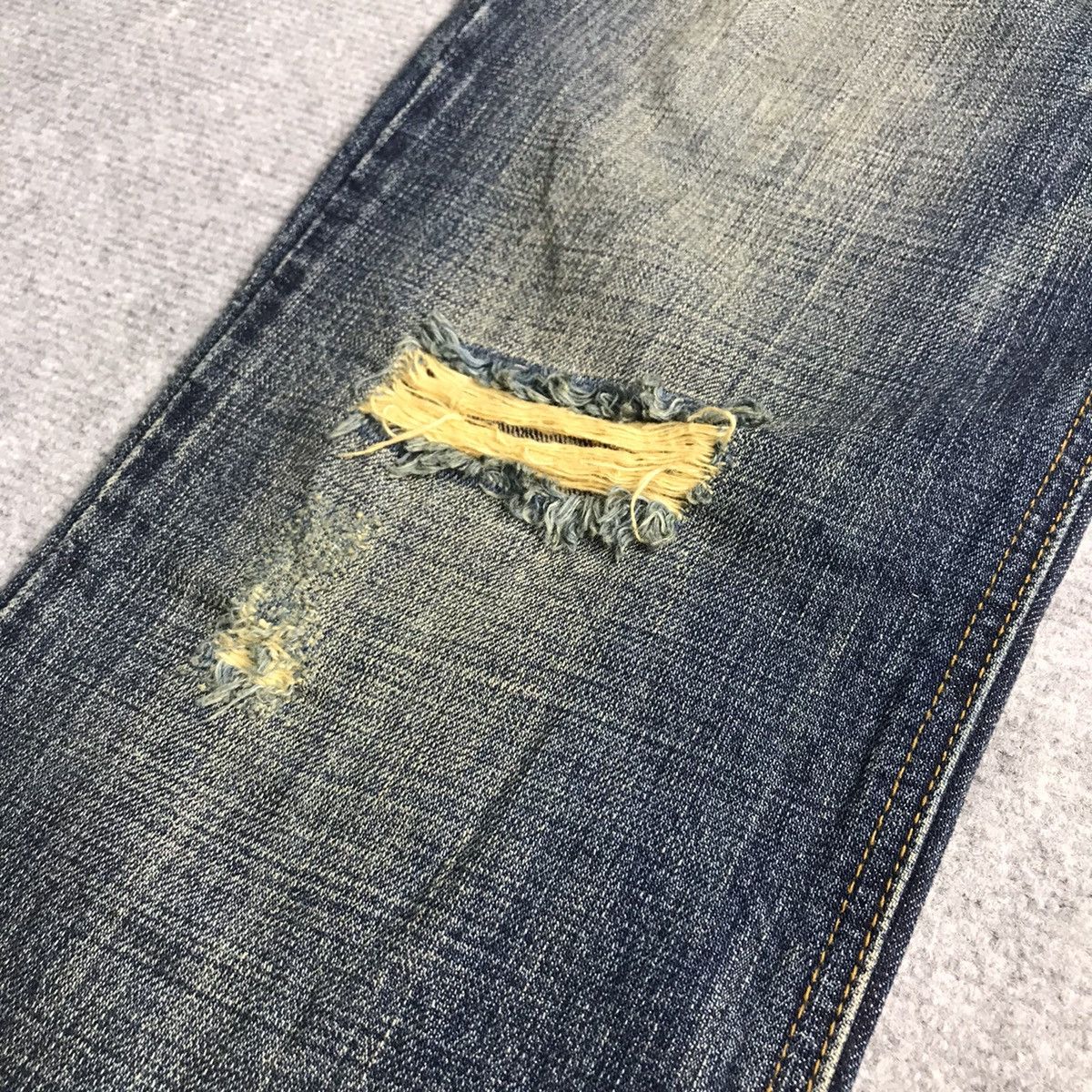 Japanese Brand × Le Grande Bleu (L.G.B.) DISTRESSED DENIM MCDMSION JAPANESE BLUE FADED PANTS Size US 33 - 6 Thumbnail