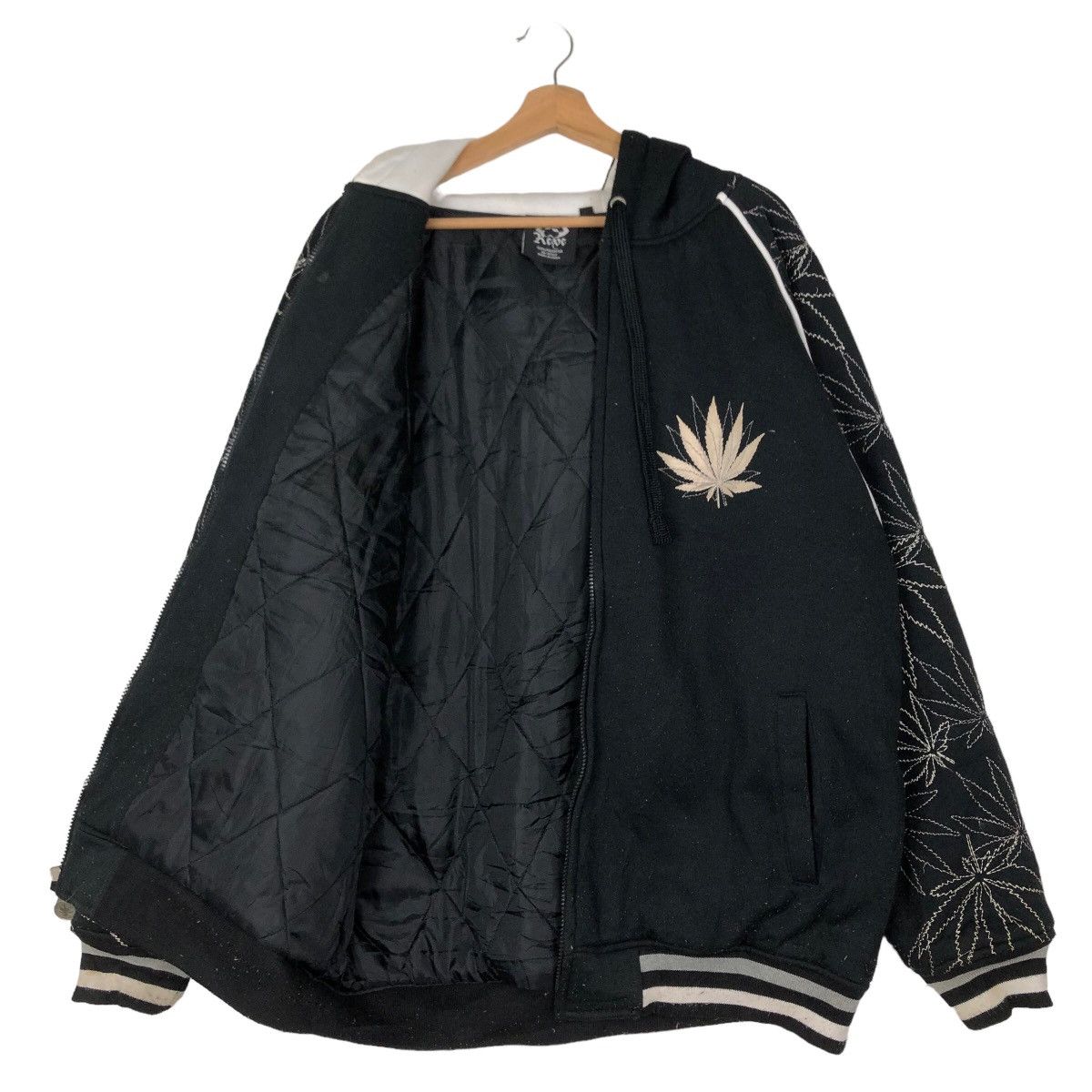 Japanese Brand VINTAGE HOODIE JACKET WEED LEAVES BIG LOGO STREETWEAR STYLE Size US L / EU 52-54 / 3 - 10 Thumbnail
