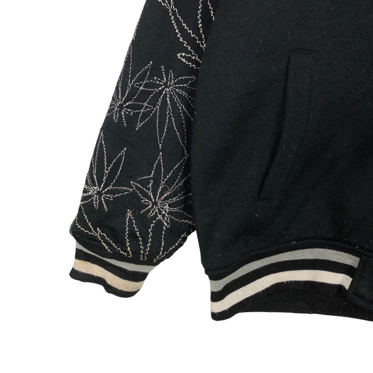 Japanese Brand VINTAGE HOODIE JACKET WEED LEAVES BIG LOGO STREETWEAR STYLE Size US L / EU 52-54 / 3 - 3 Thumbnail