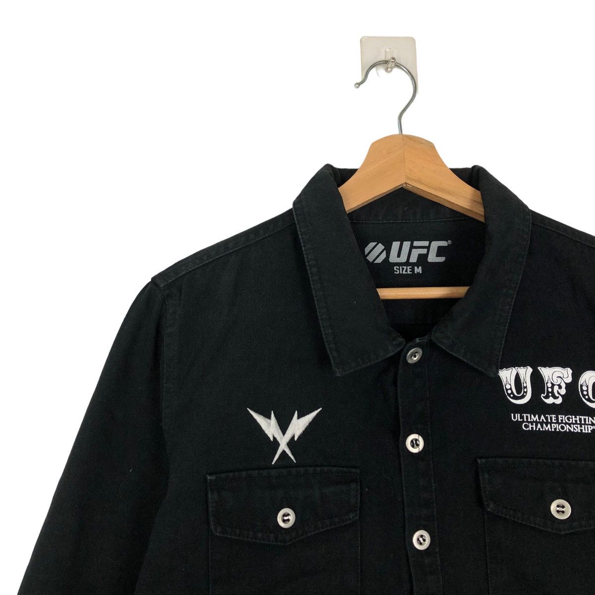 Japanese Brand VINTAGE CHORE TRUCKER JACKET UFC SPORT BIG LOGO Size US M / EU 48-50 / 2 - 6 Thumbnail