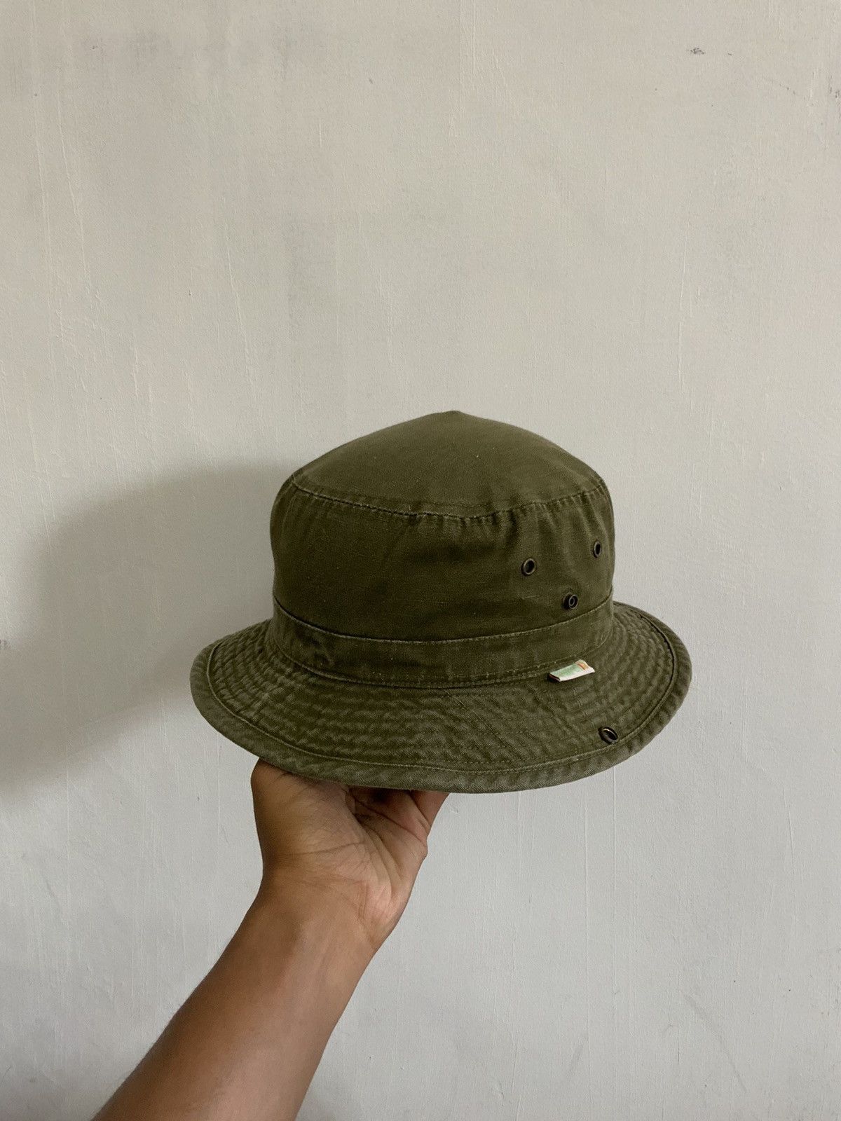 Aurelia Kobe Fade Bucket Hat