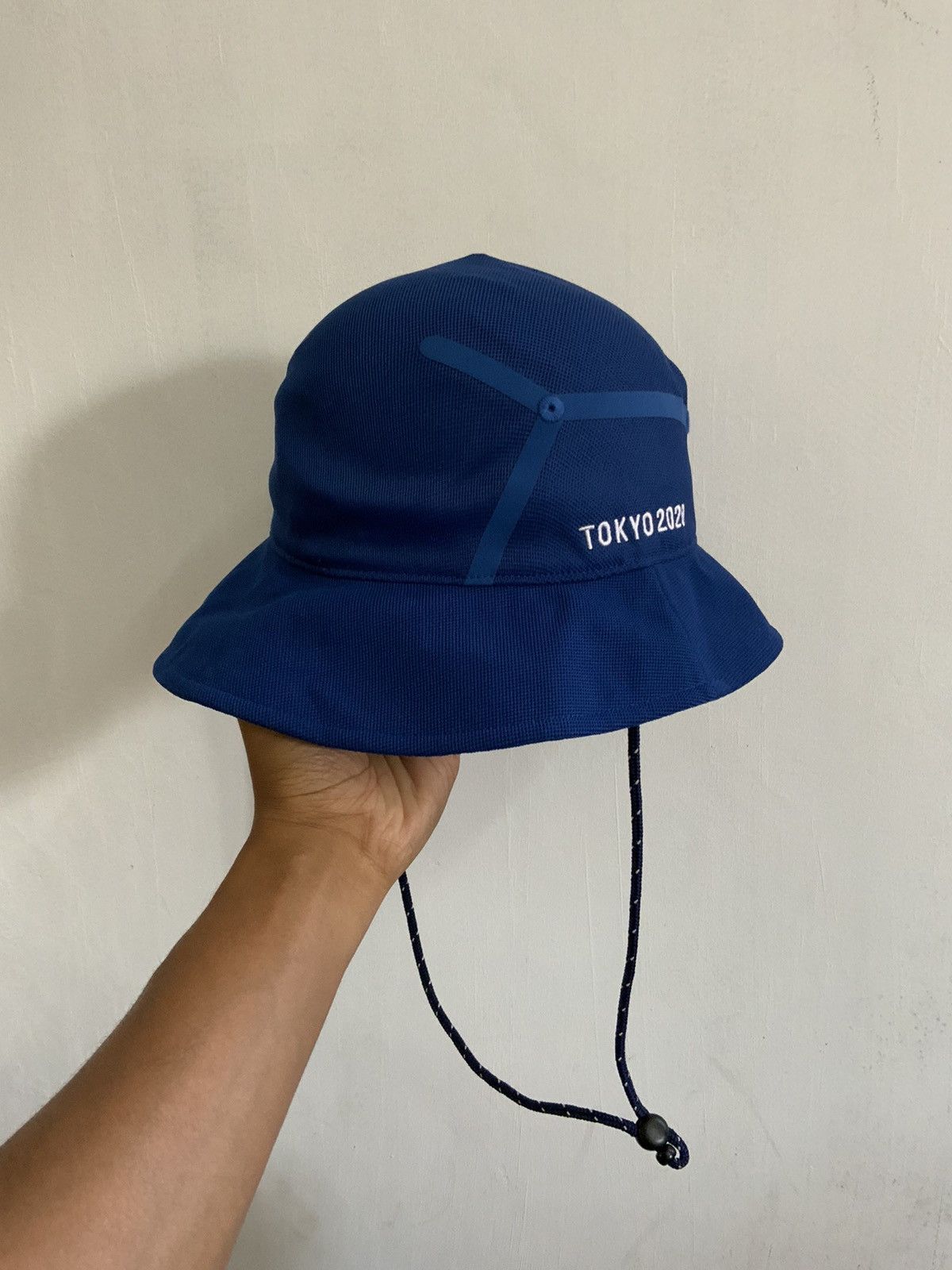Japanese Brand Asics Tokyo 2020 Sporstwear Bucket Hat Cap Size ONE SIZE - 2 Thumbnail