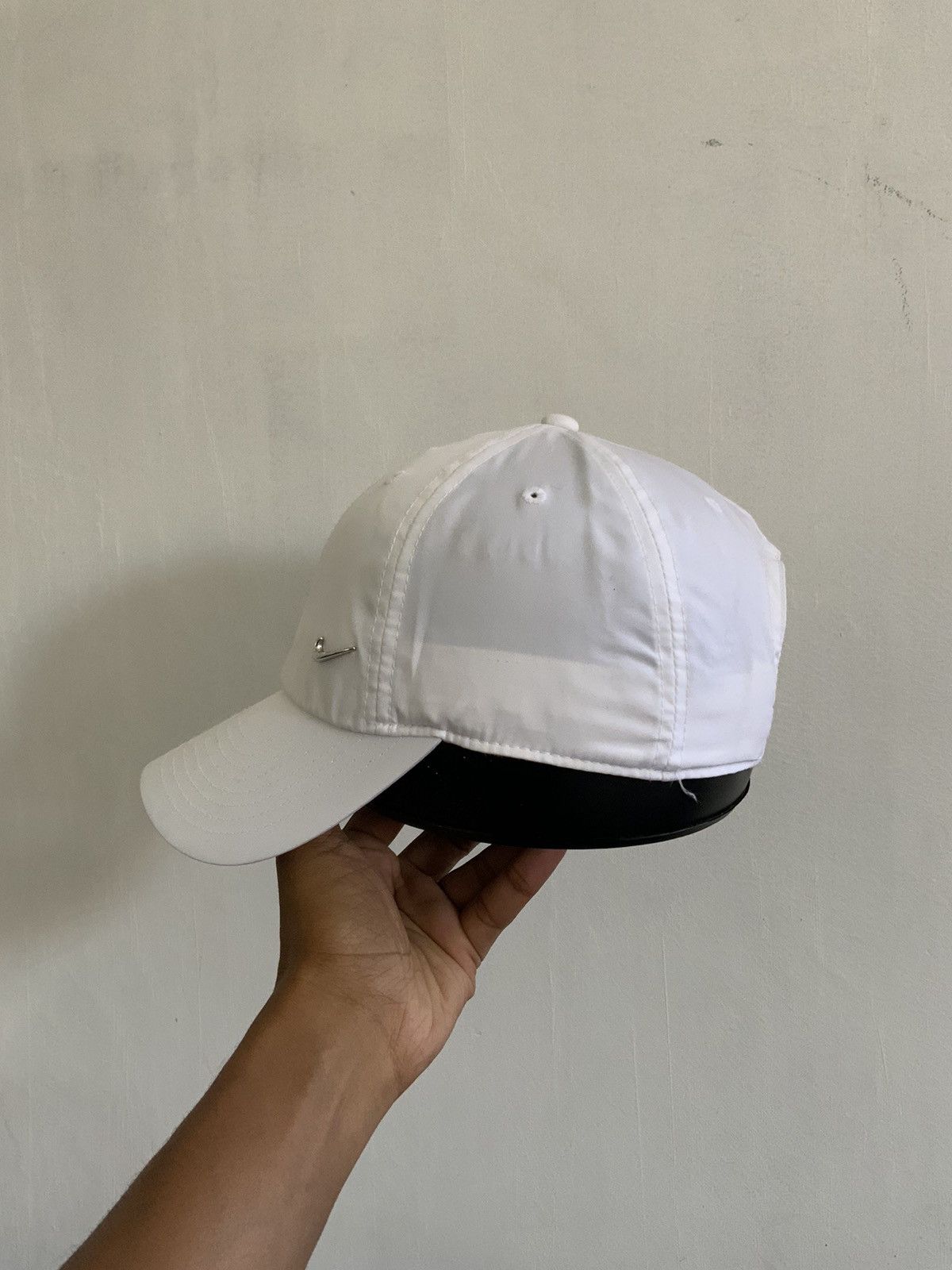 Nike Nike Swoosh Small Logo Hat Size ONE SIZE - 2 Thumbnail