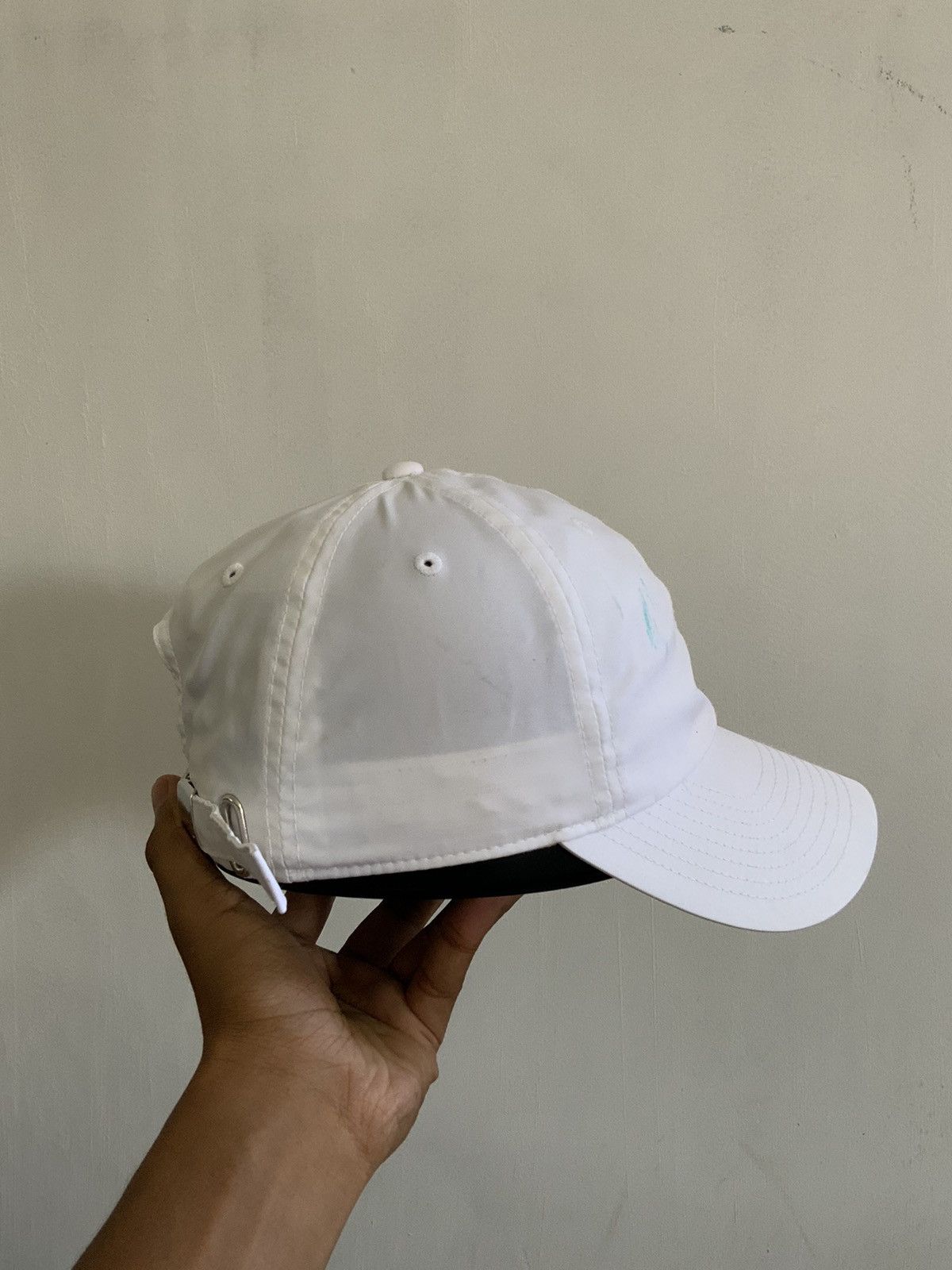 Nike Nike Swoosh Small Logo Hat Size ONE SIZE - 4 Thumbnail