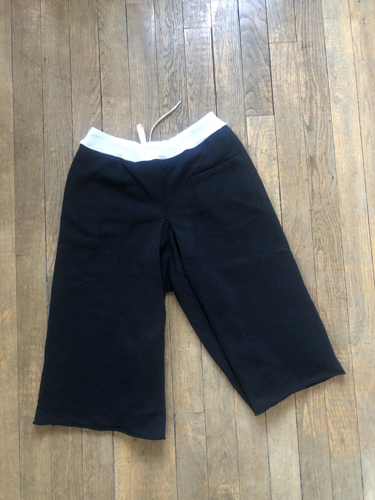 Comme des Garcons Short Ganryu Size US 32 / EU 48 - 3 Thumbnail