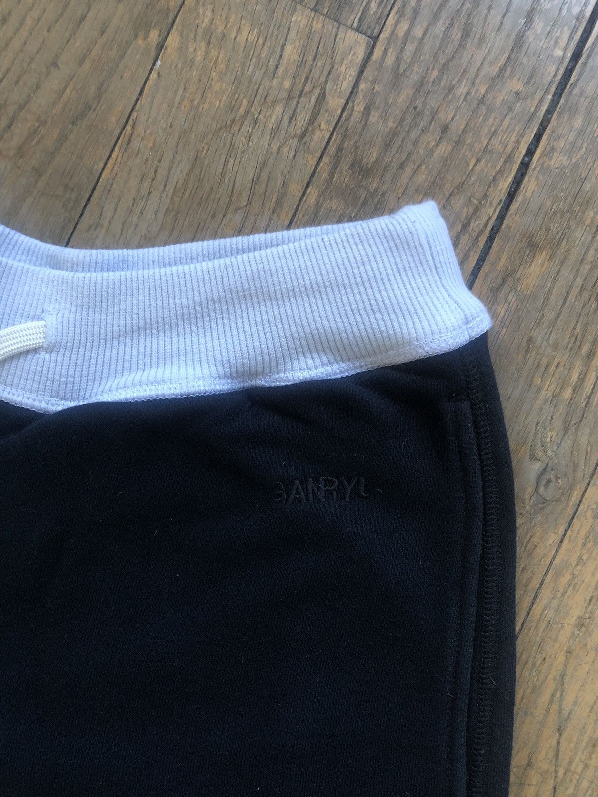 Comme des Garcons Short Ganryu Size US 32 / EU 48 - 2 Thumbnail