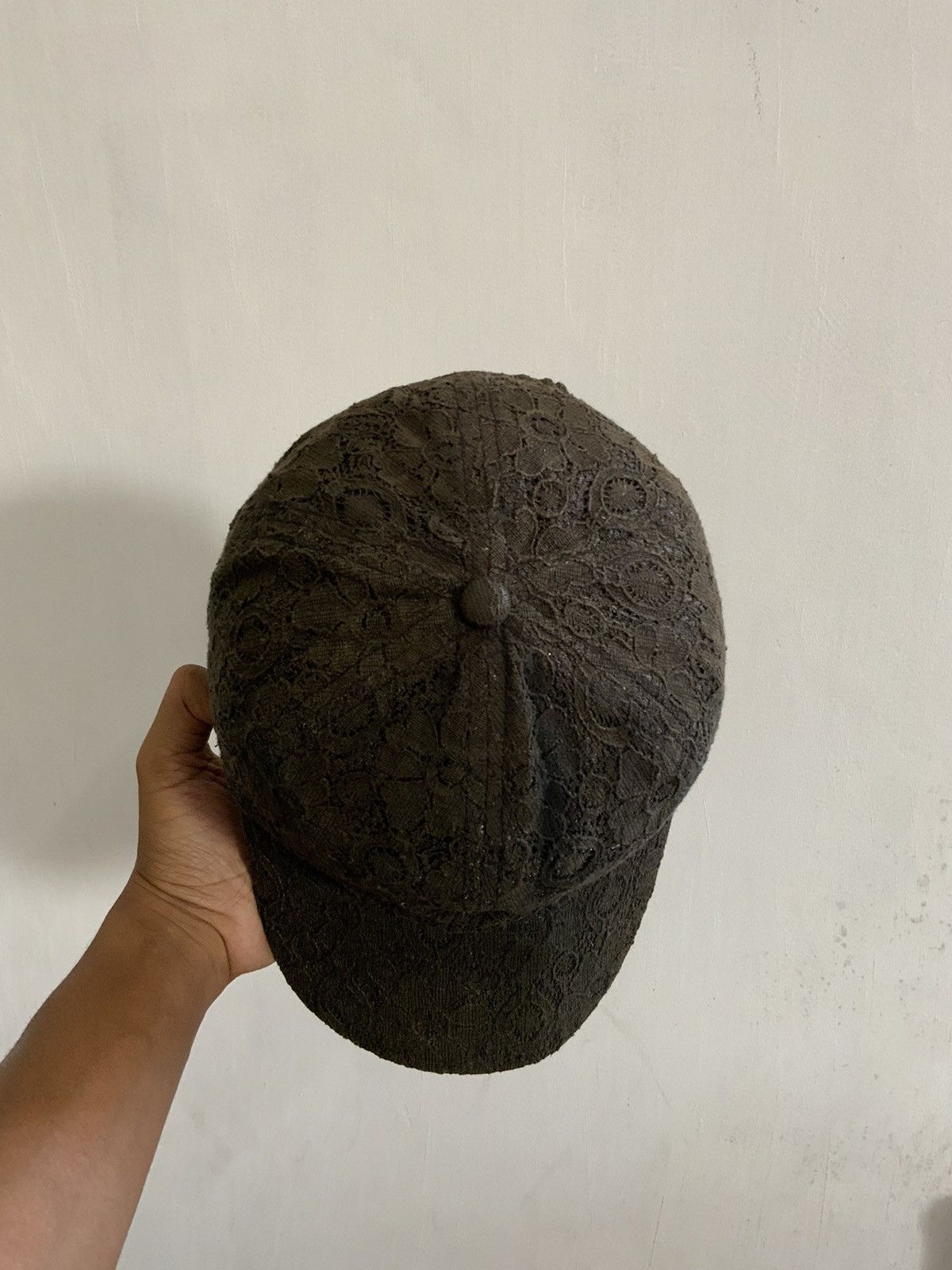 Other Avant Garde Rusty fade Flower Art Rare Hat Size ONE SIZE - 6 Thumbnail