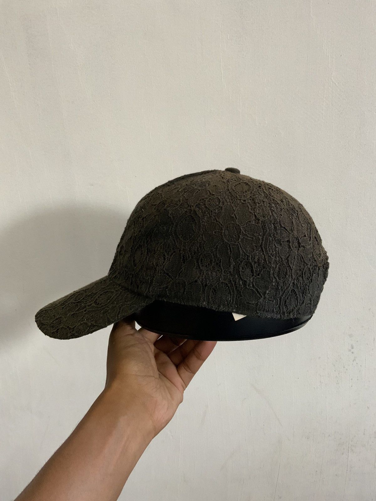 Other Avant Garde Rusty fade Flower Art Rare Hat Size ONE SIZE - 2 Thumbnail