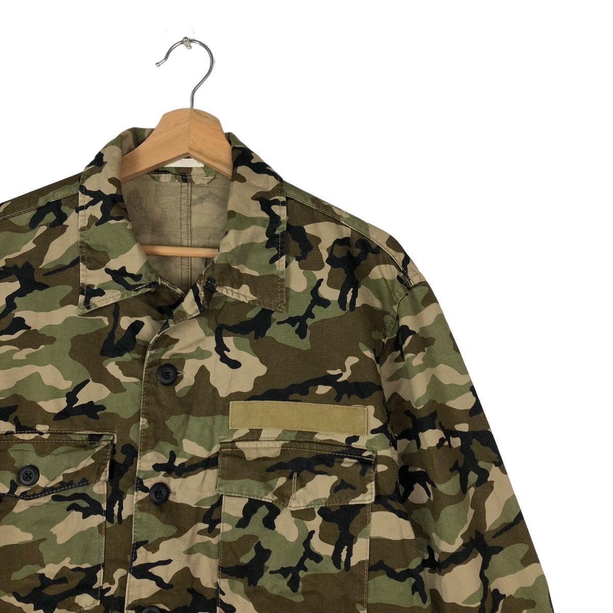 Japanese Brand VINTAGE CHORE CAMO TRUCKER JACKET GU JAPAN ISSEY MIYAKE Size US M / EU 48-50 / 2 - 5 Thumbnail
