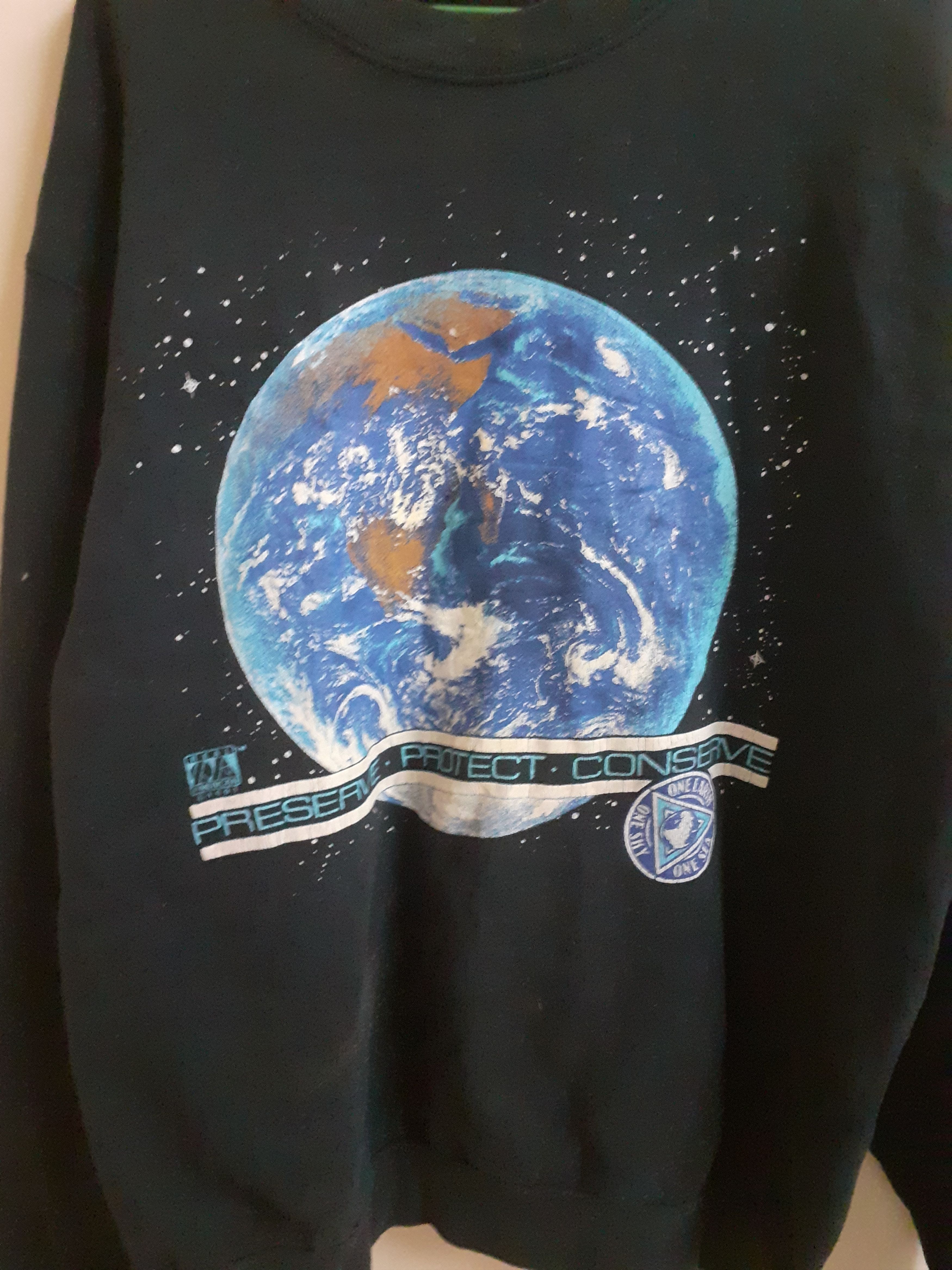 Fruit Of The Loom × Vintage Very Nice Design Vintage 90s Earth Day Sweatshirt Size US XL / EU 56 / 4 - 4 Thumbnail