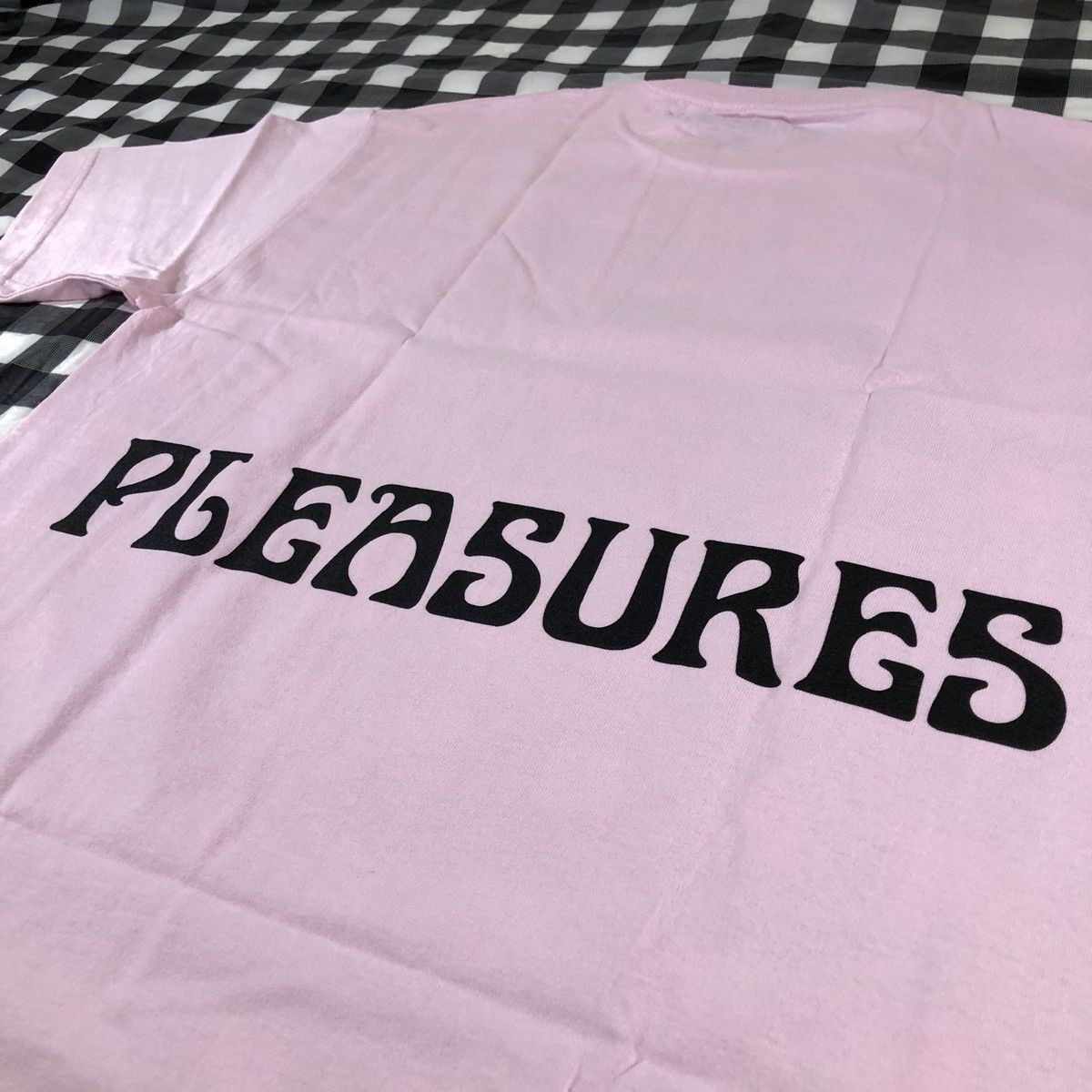 Pleasures Pleasures Now Panic Is A Human Trait Mickey Ears Tee Pink Size US M / EU 48-50 / 2 - 5 Thumbnail
