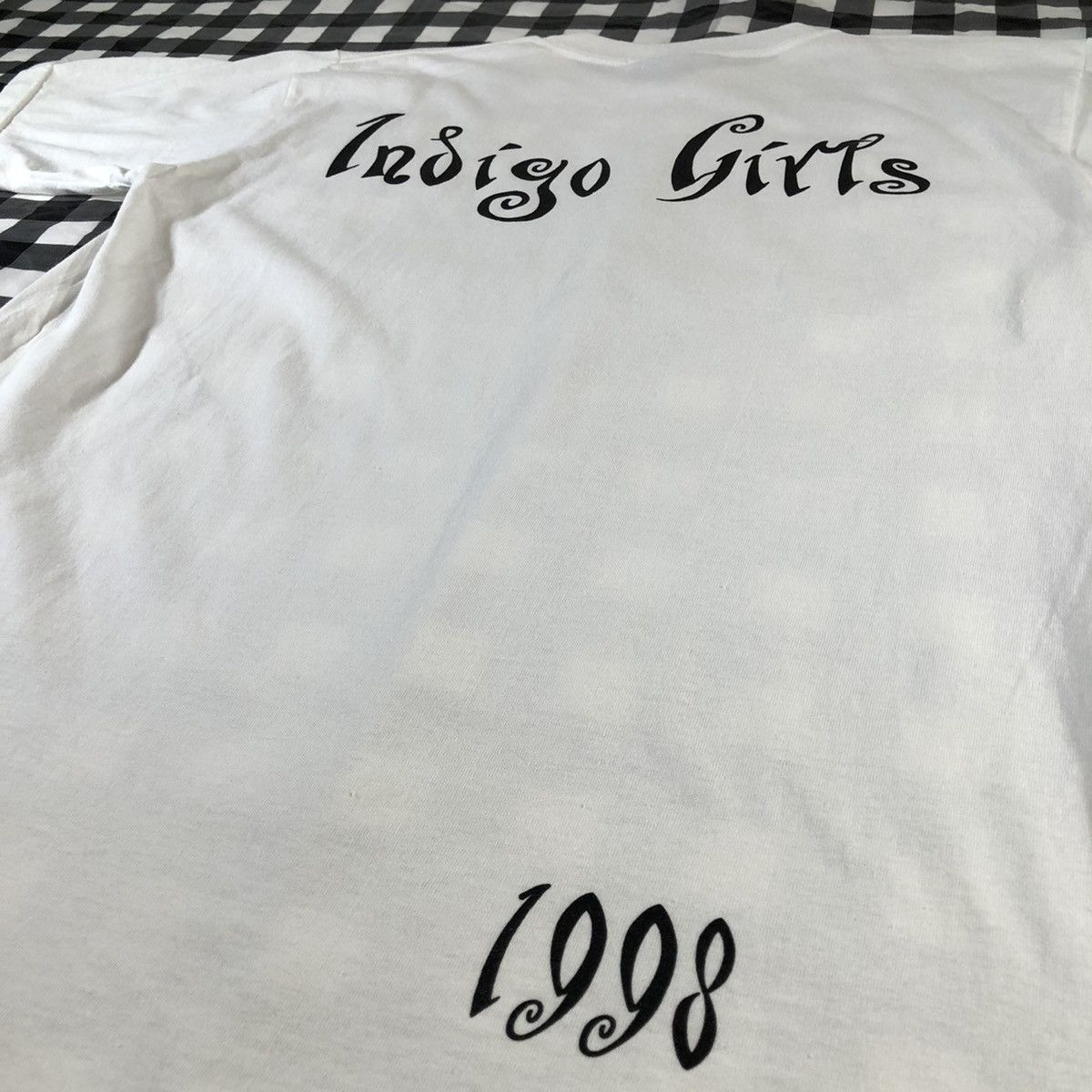 Band Tees Indigo Girls 1998 Fox Rock Band Vintage White T shirt Size US XL / EU 56 / 4 - 6 Thumbnail