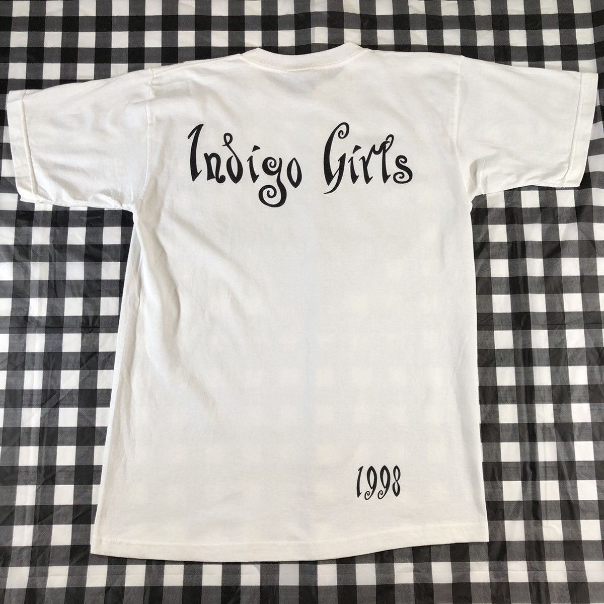Band Tees Indigo Girls 1998 Fox Rock Band Vintage White T shirt Size US XL / EU 56 / 4 - 2 Thumbnail