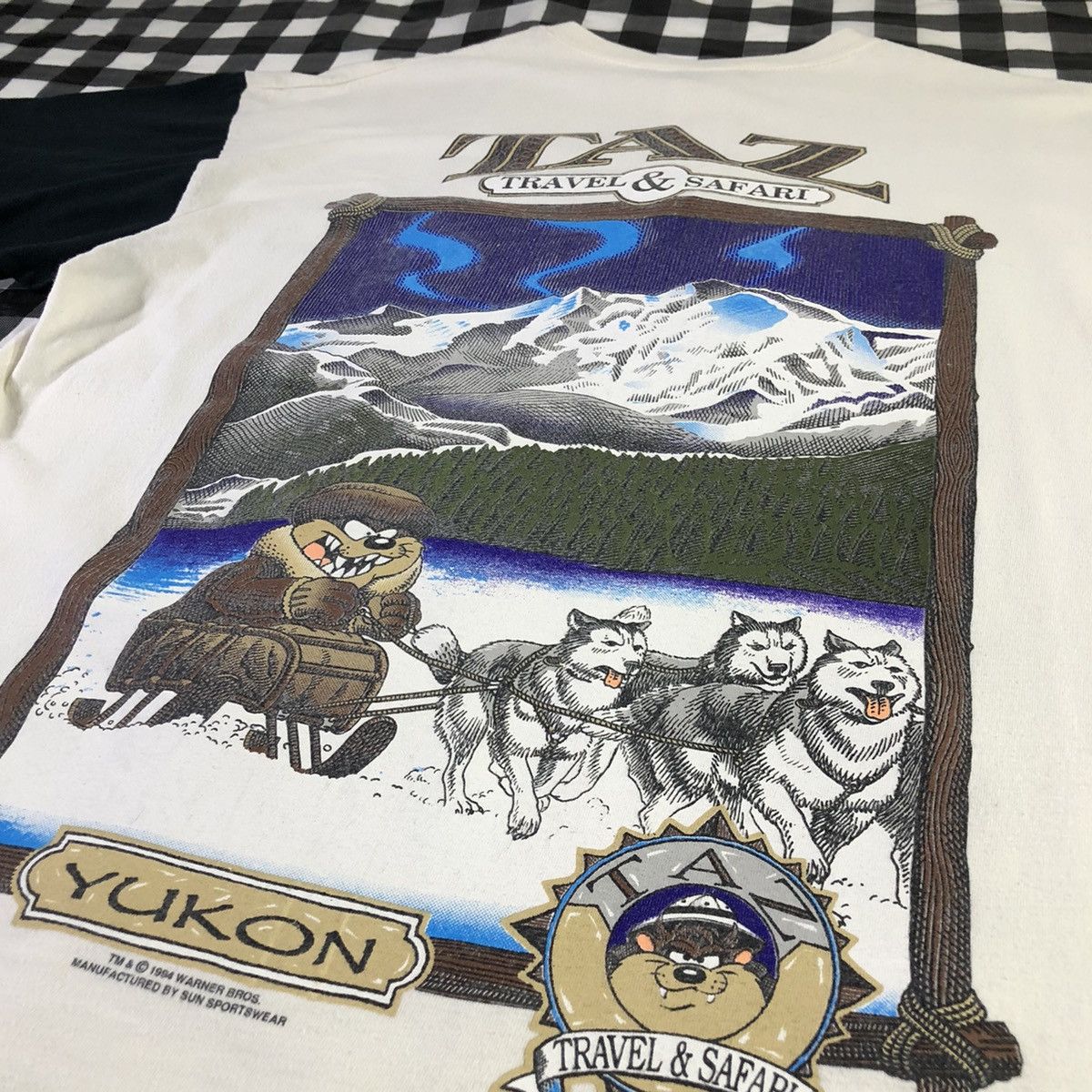 Vintage Taz Looney Tunes 1994 Warner Bros Travel Vintage T Shirt Size US XL / EU 56 / 4 - 5 Thumbnail