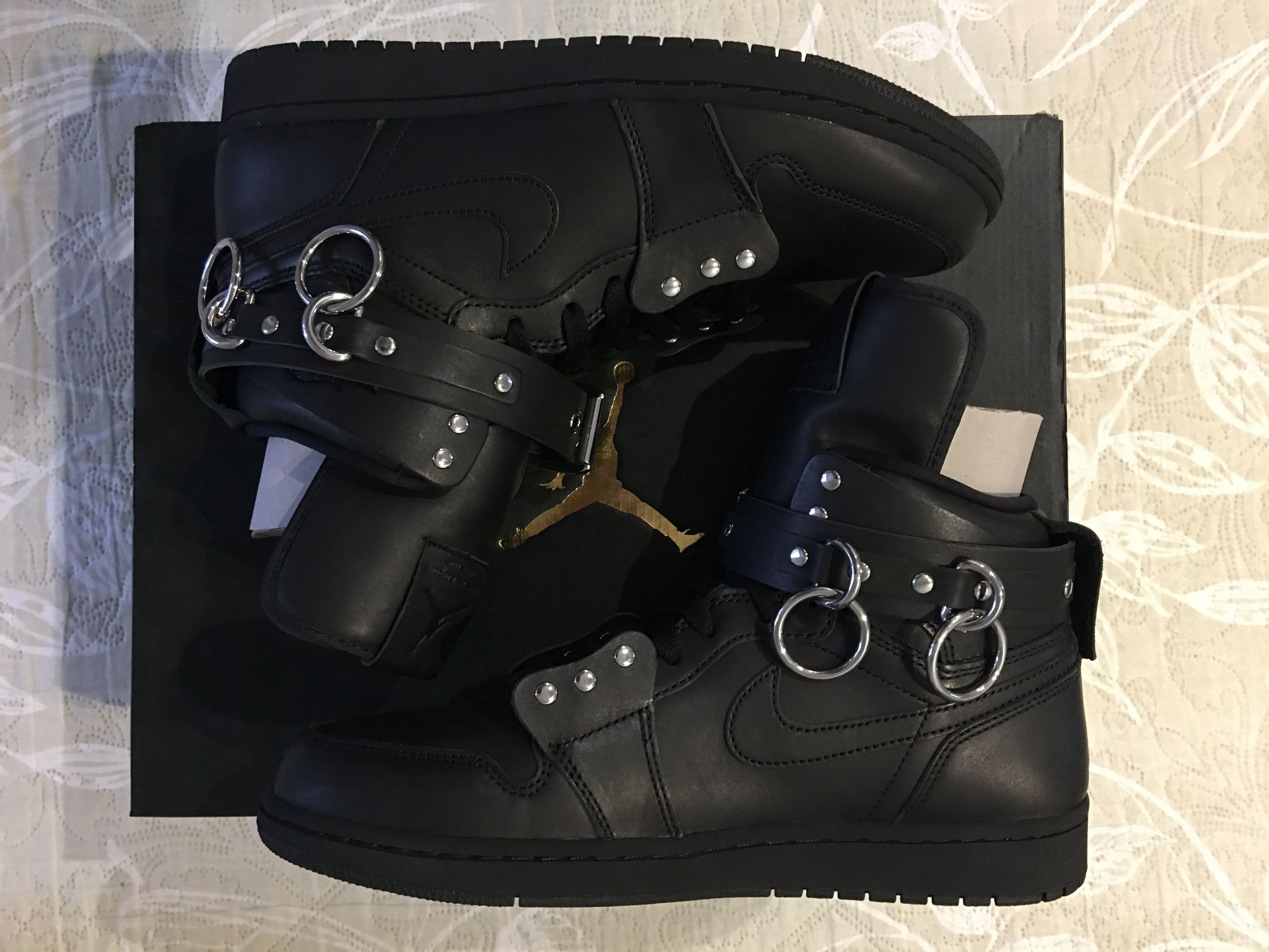 Comme des Garcons DS Air Jordan 1 High x Comme des Garcons CDG Black 9.5US Size US 9.5 / EU 42-43 - 2 Thumbnail
