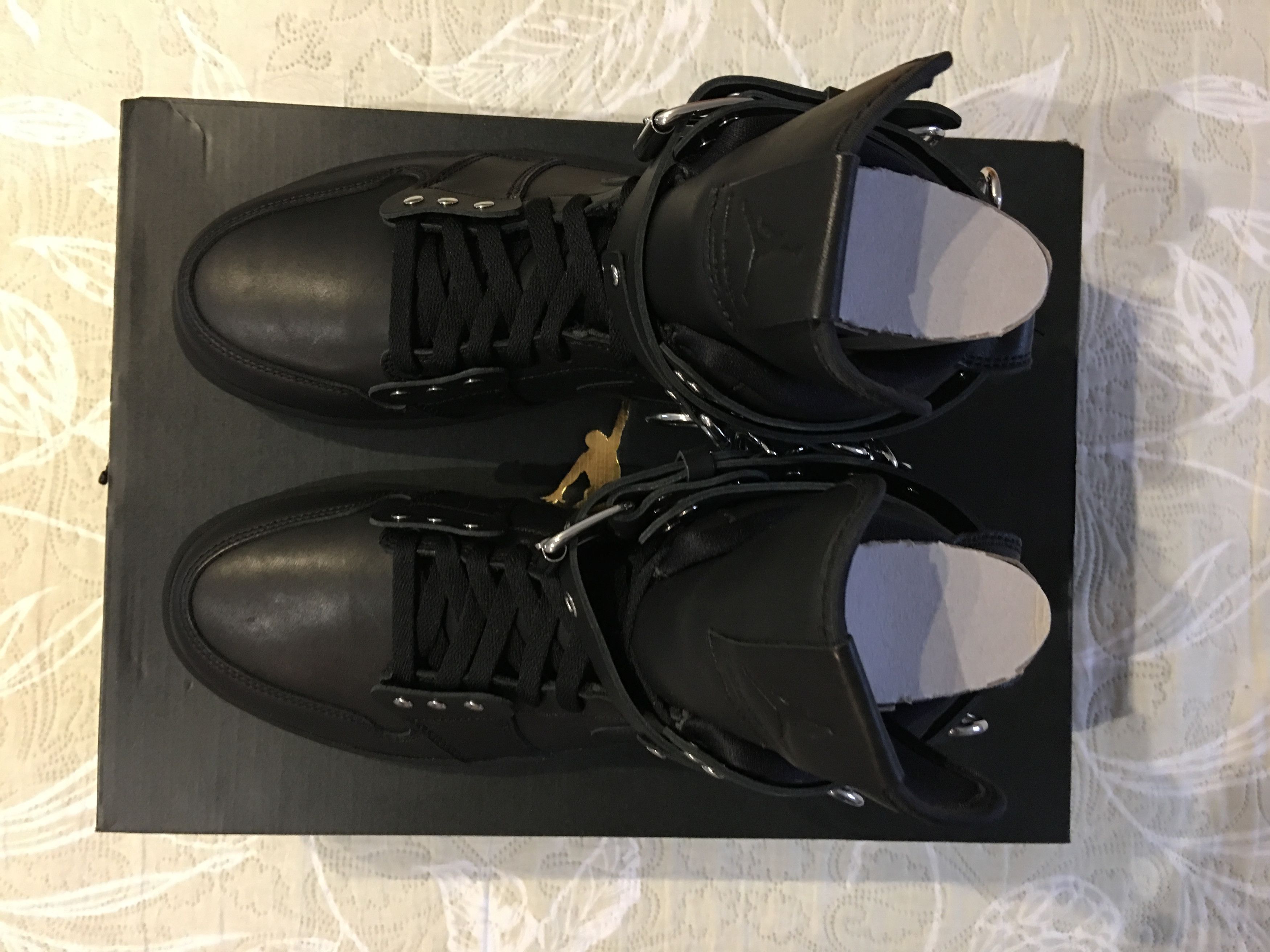 Comme des Garcons DS Air Jordan 1 High x Comme des Garcons CDG Black 9.5US Size US 9.5 / EU 42-43 - 4 Thumbnail