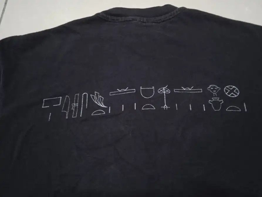 Vintage Vintage 90s The Met Museum 90s T-Shirt Size US L / EU 52-54 / 3 - 5 Thumbnail