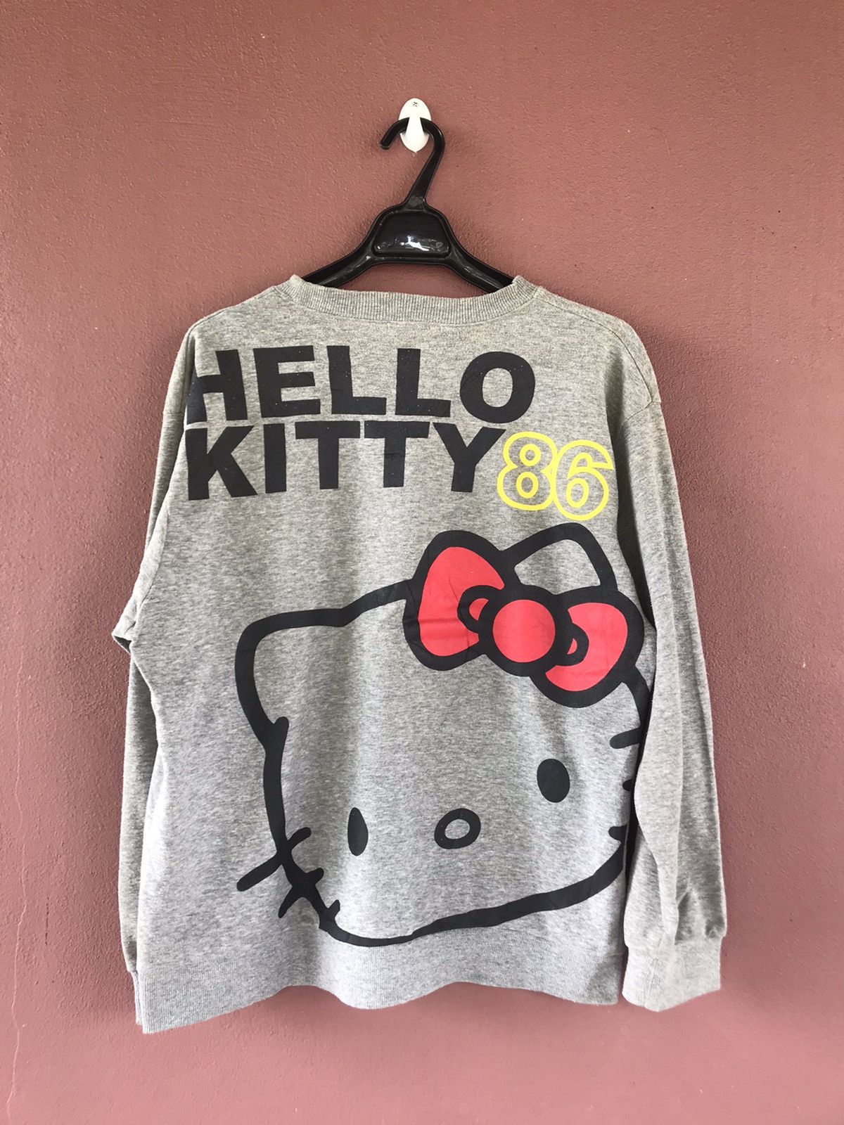 Cartoon Network Hello kitty sweatshirt size L Size US L / EU 52-54 / 3 - 2 Thumbnail