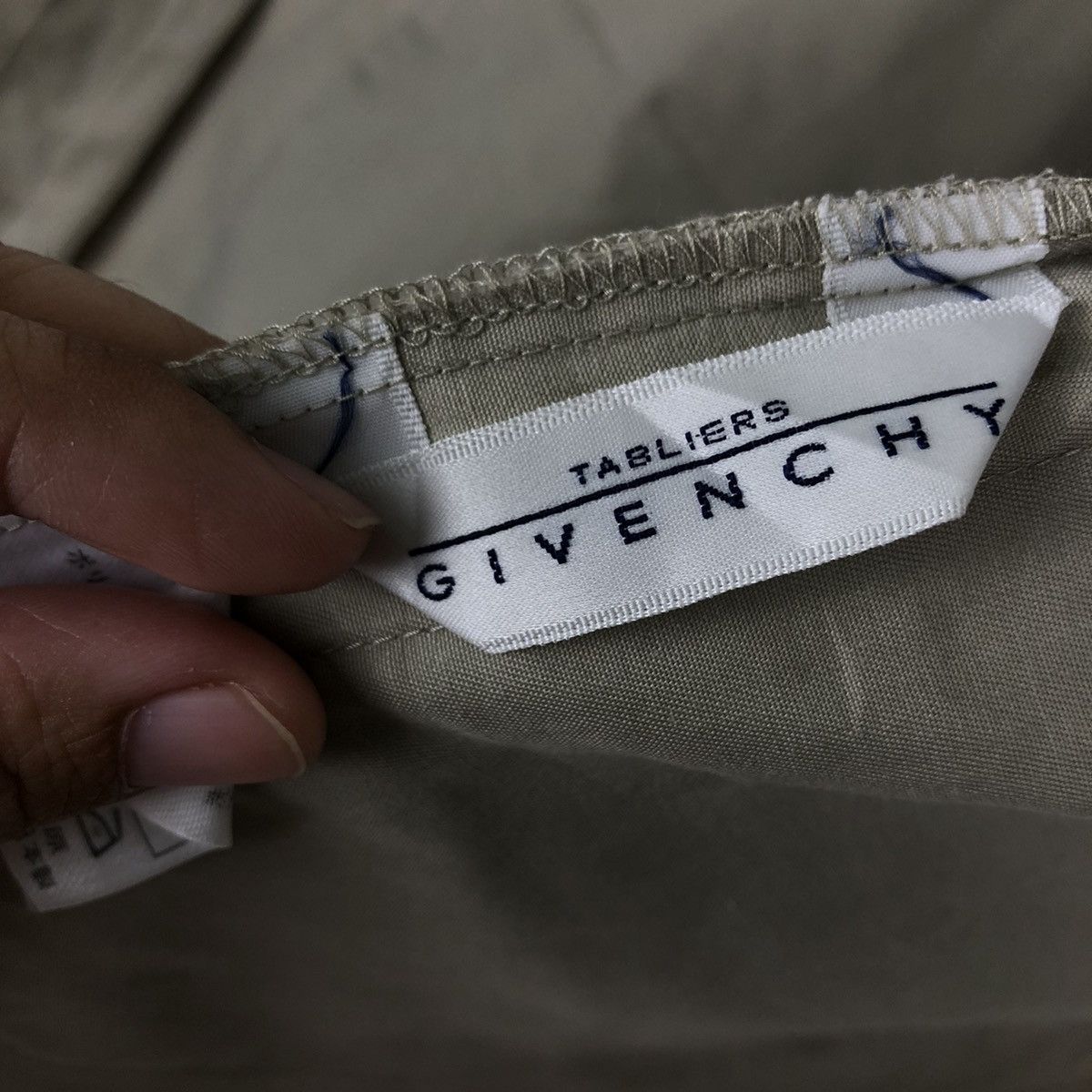 Givenchy VINTAGE GIVENCHY JACKET DRESS Size M / US 6-8 / IT 42-44 - 14 Thumbnail