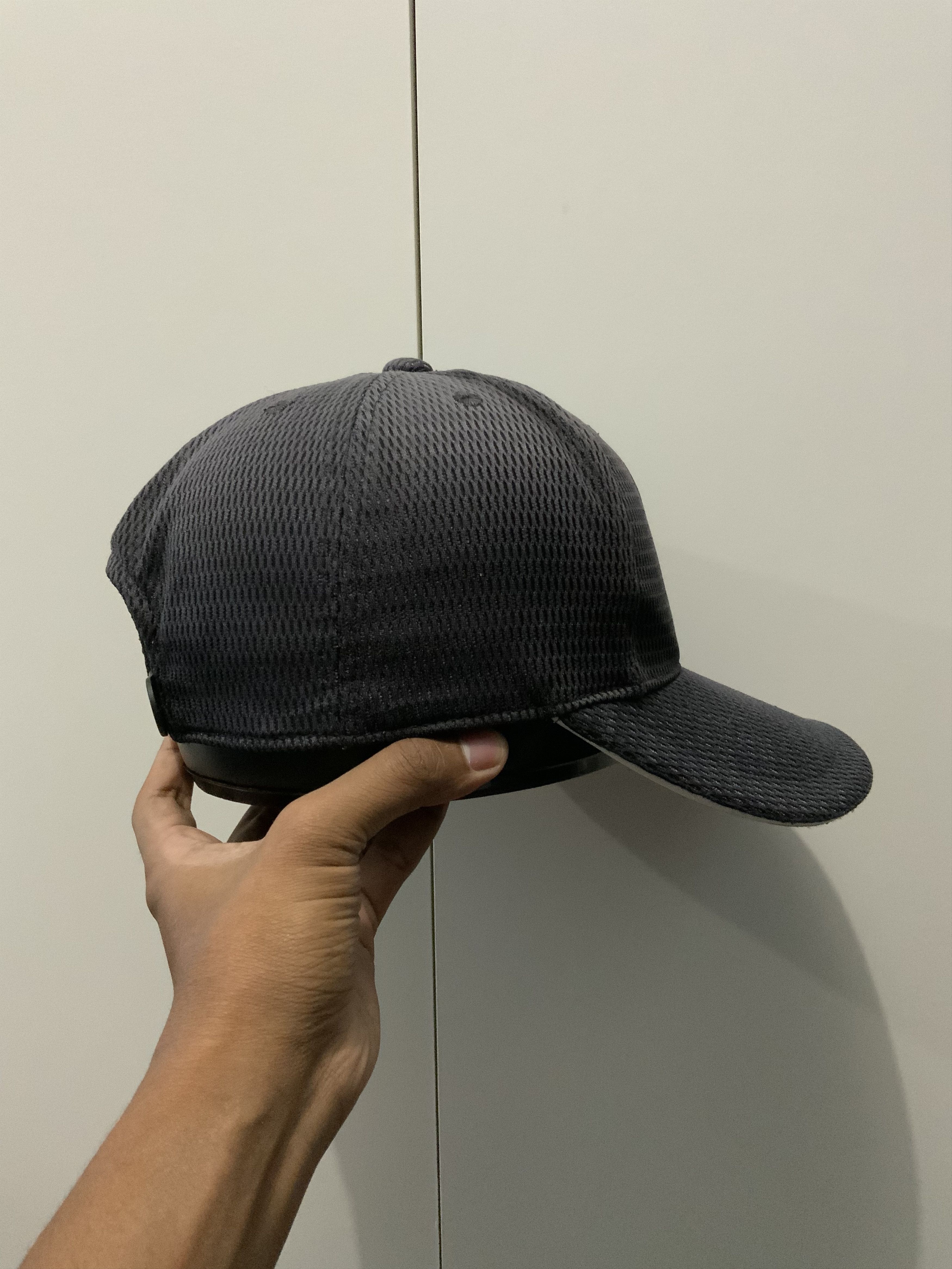 Descente Descente Embroidery Mesh Snapback Hat Size ONE SIZE - 3 Thumbnail