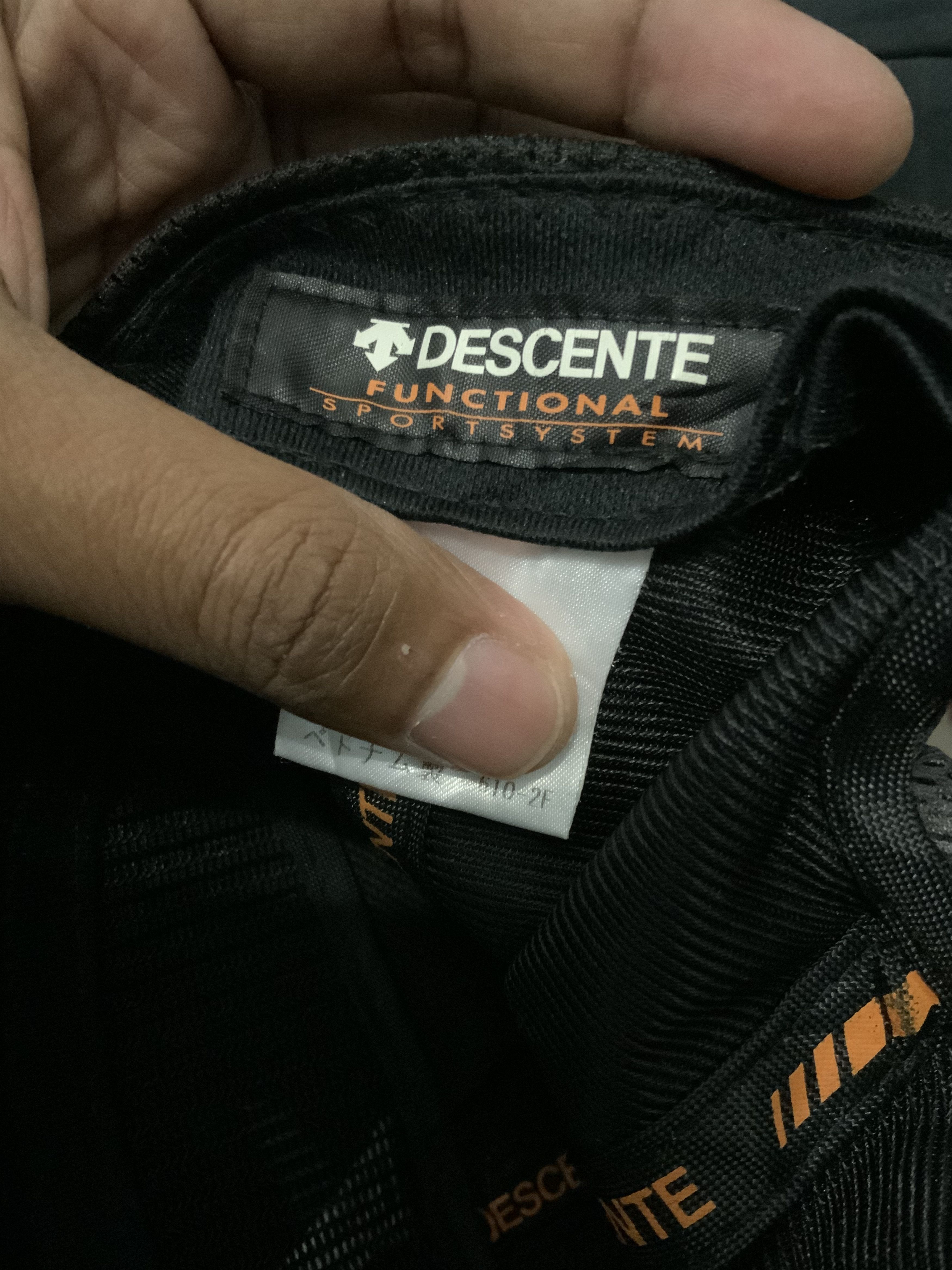 Descente Descente Embroidery Mesh Snapback Hat Size ONE SIZE - 19 Thumbnail