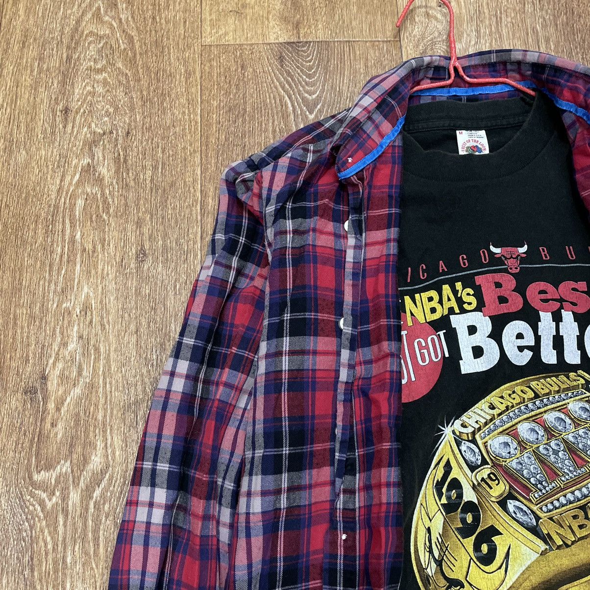 Vintage Vintage 90s Graphic Tee Red Plaid Oversized Skate Grunge M Size US M / EU 48-50 / 2 - 5 Thumbnail
