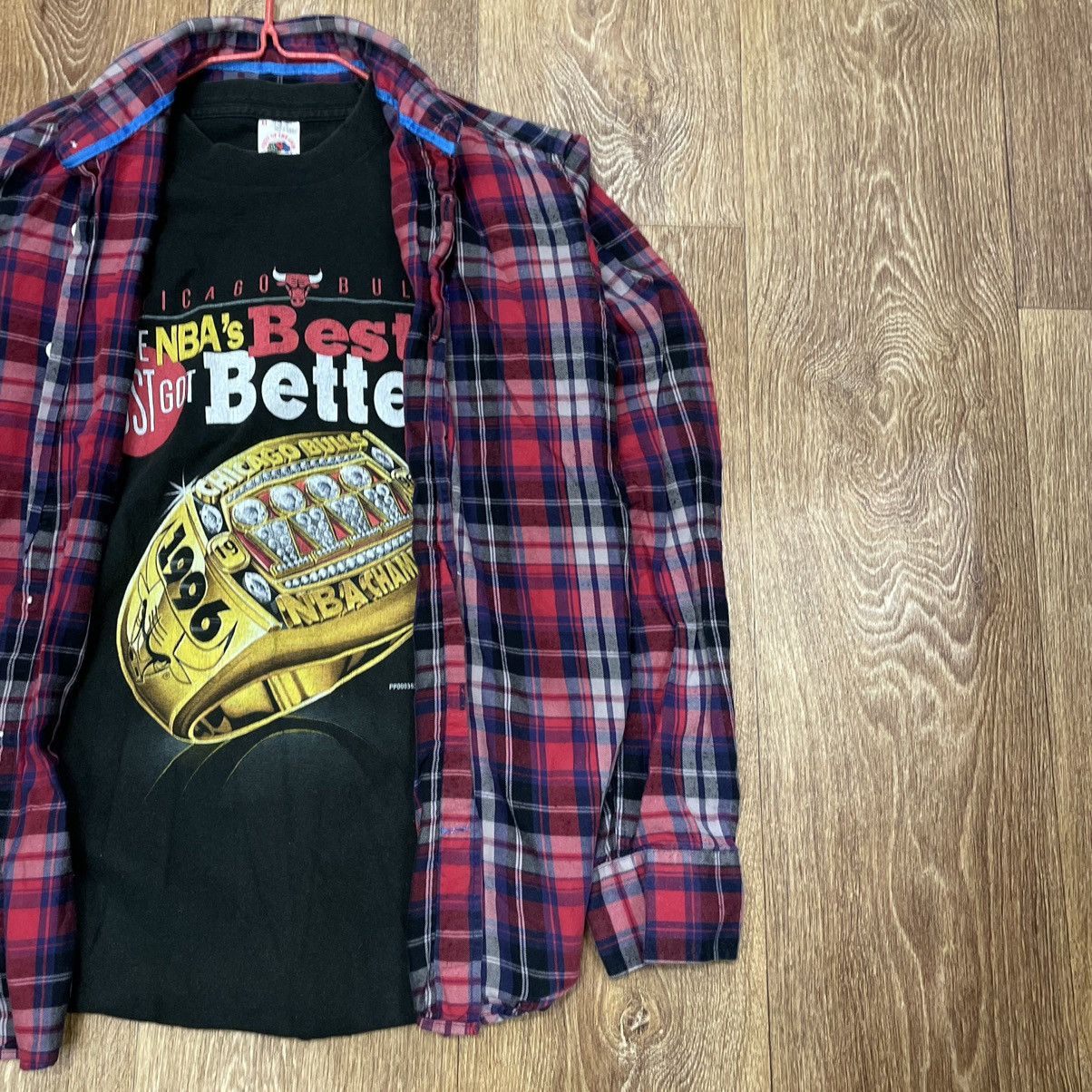 Vintage Vintage 90s Graphic Tee Red Plaid Oversized Skate Grunge M Size US M / EU 48-50 / 2 - 3 Thumbnail
