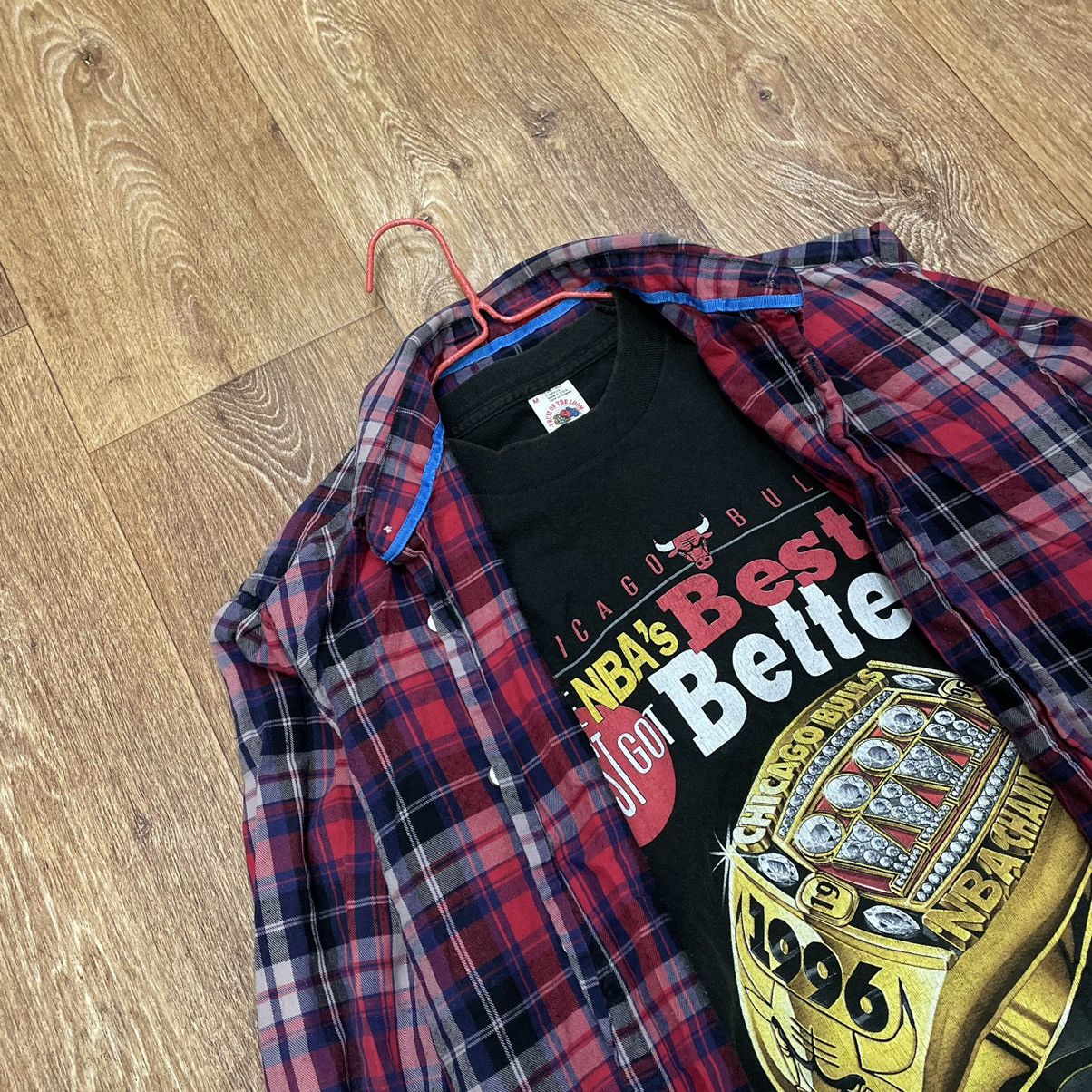 Vintage Vintage 90s Graphic Tee Red Plaid Oversized Skate Grunge M Size US M / EU 48-50 / 2 - 1 Thumbnail