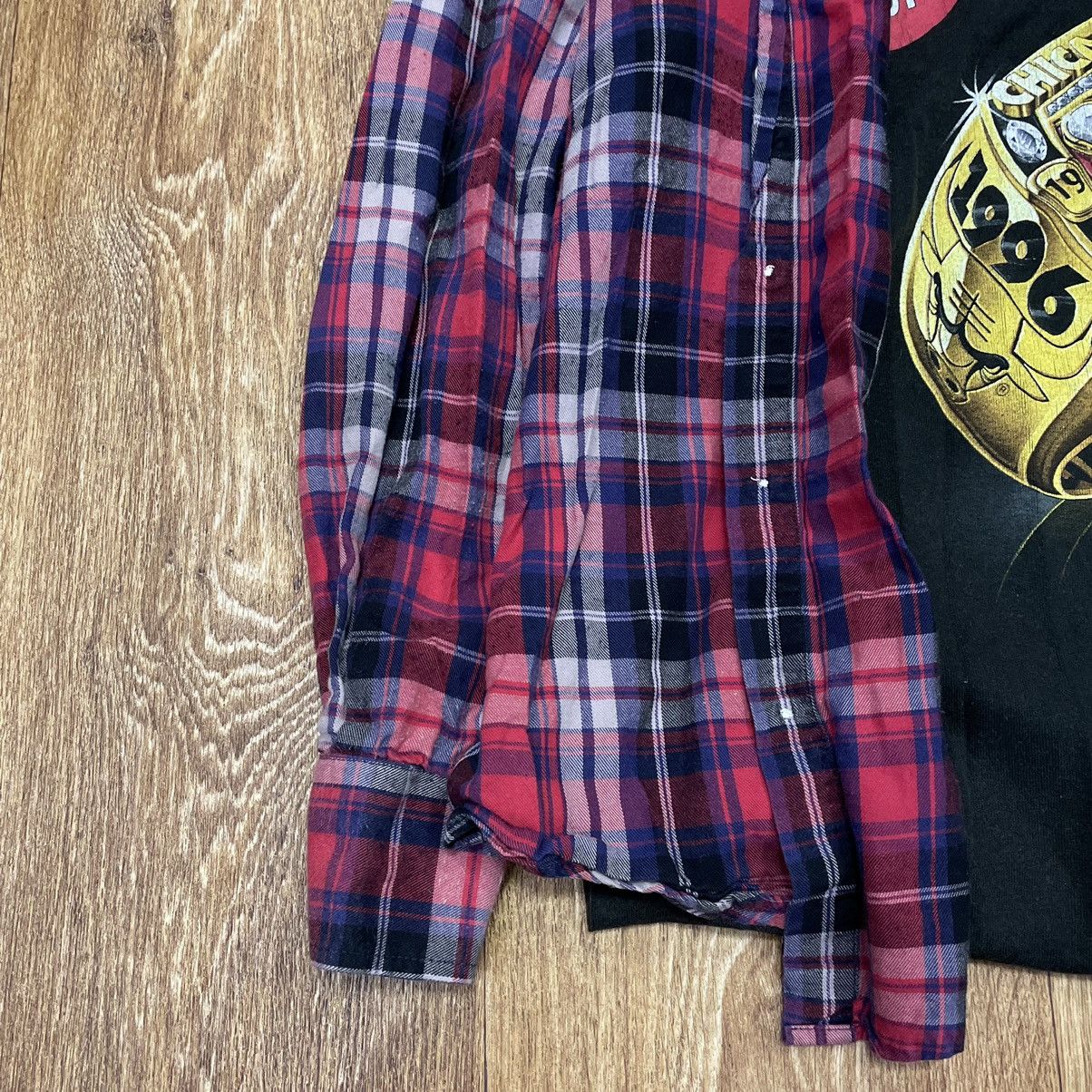 Vintage Vintage 90s Graphic Tee Red Plaid Oversized Skate Grunge M Size US M / EU 48-50 / 2 - 4 Thumbnail