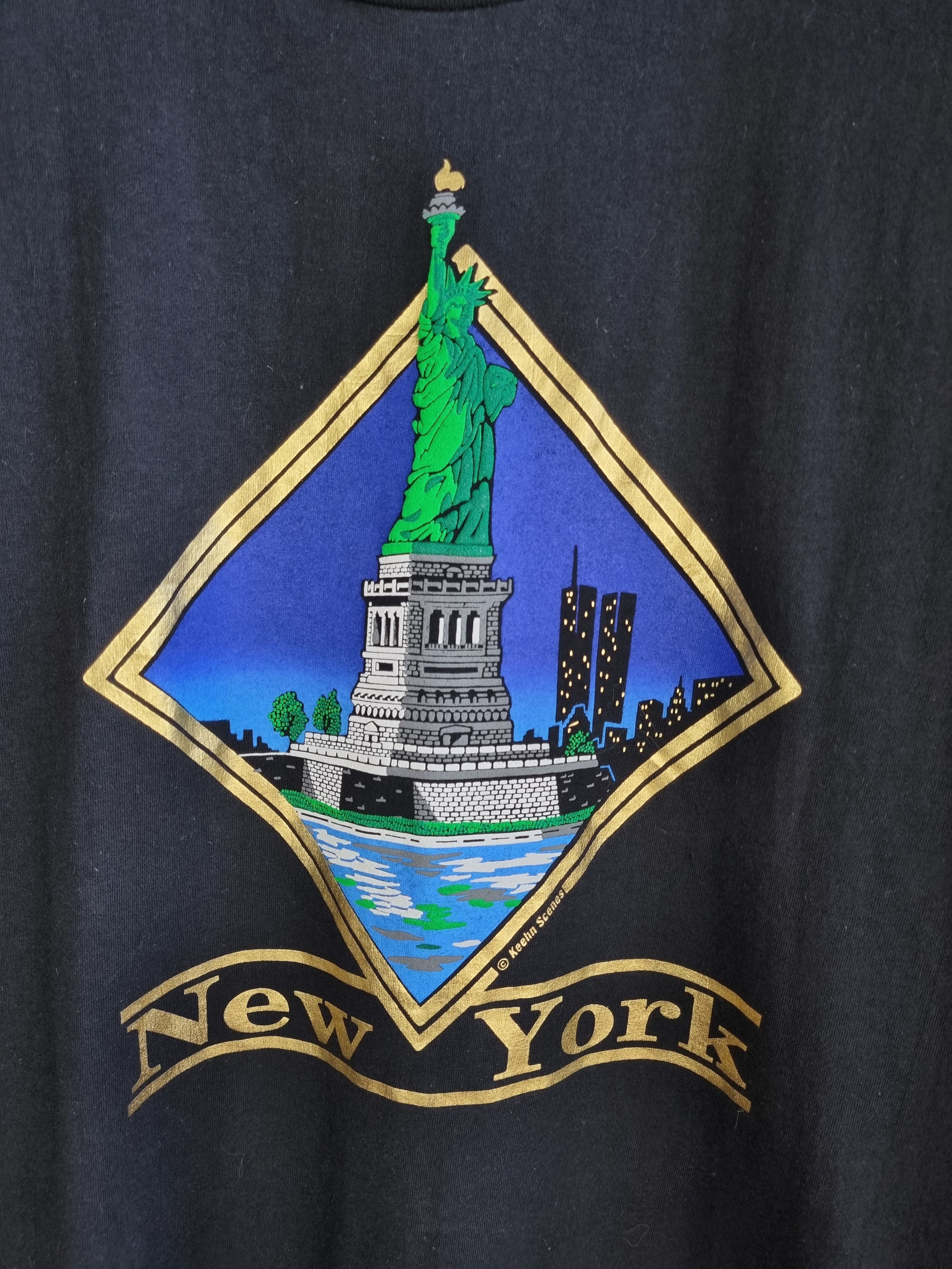 Vintage Single Stitch The Statue of Liberty in New York tee shirt Size US L / EU 52-54 / 3 - 2 Thumbnail