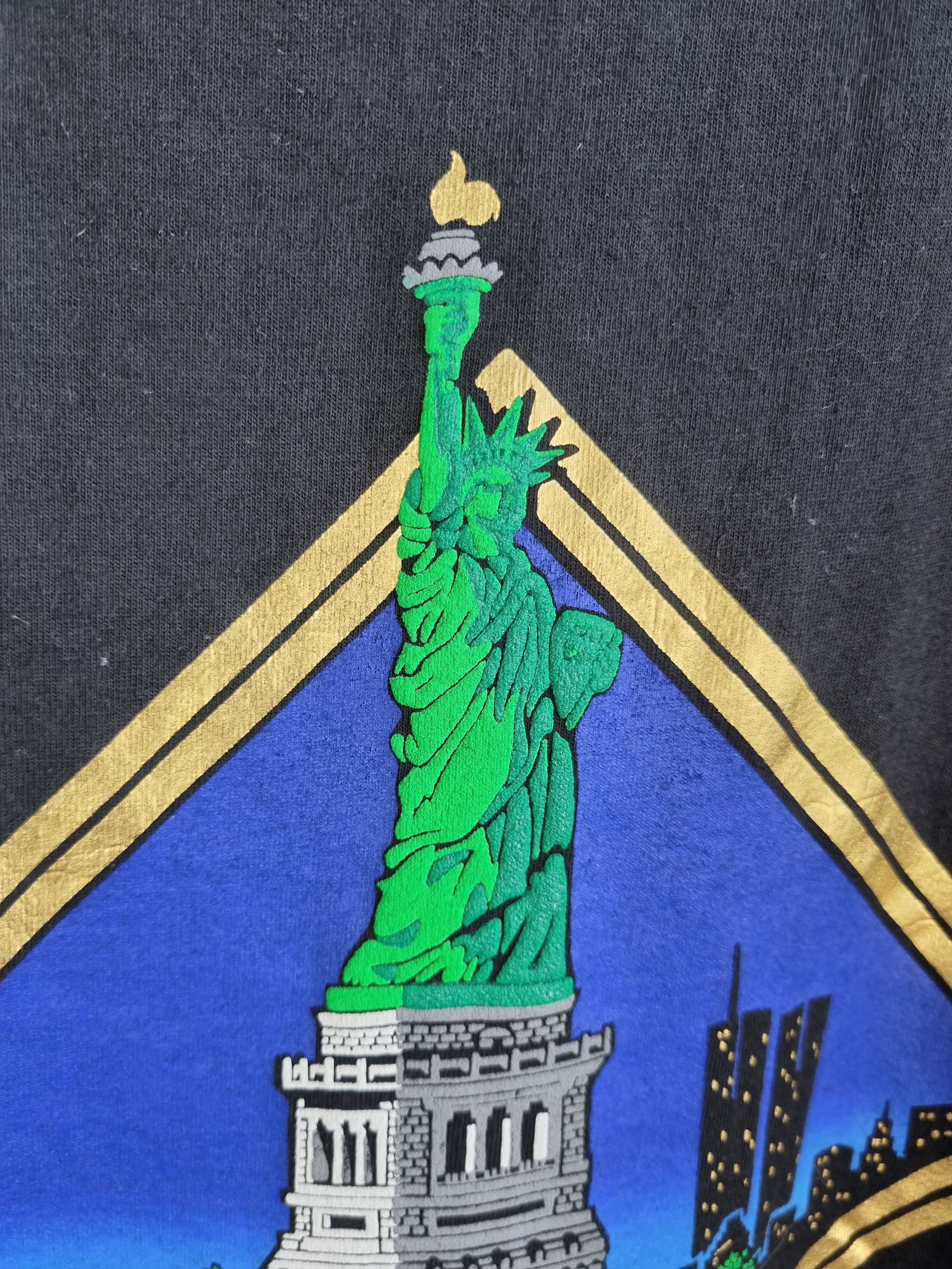 Vintage Single Stitch The Statue of Liberty in New York tee shirt Size US L / EU 52-54 / 3 - 5 Thumbnail