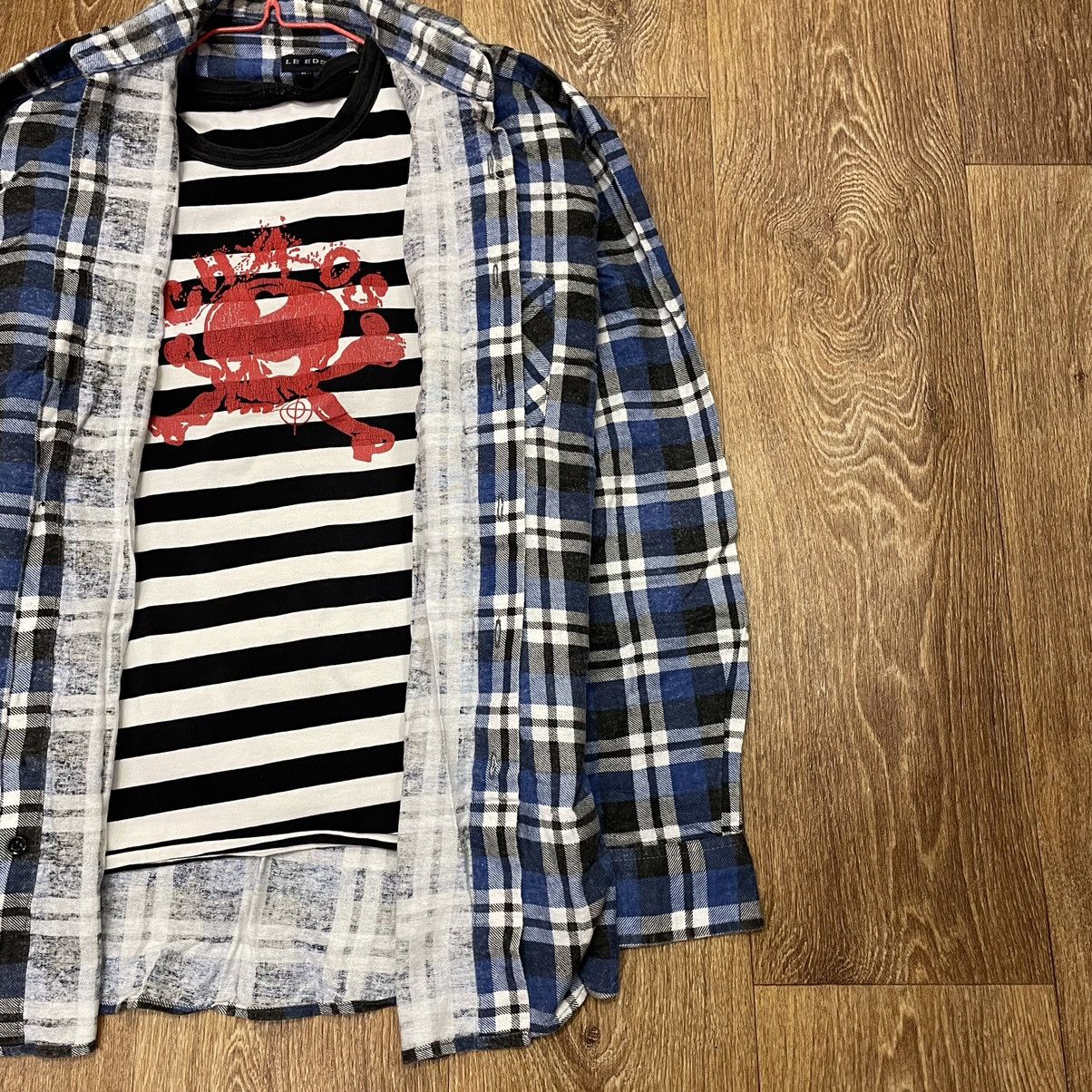 Vintage Vintage 90s Navy Plaid Shirt Layering Piece Grunge Faded XL Size US XL / EU 56 / 4 - 2 Thumbnail