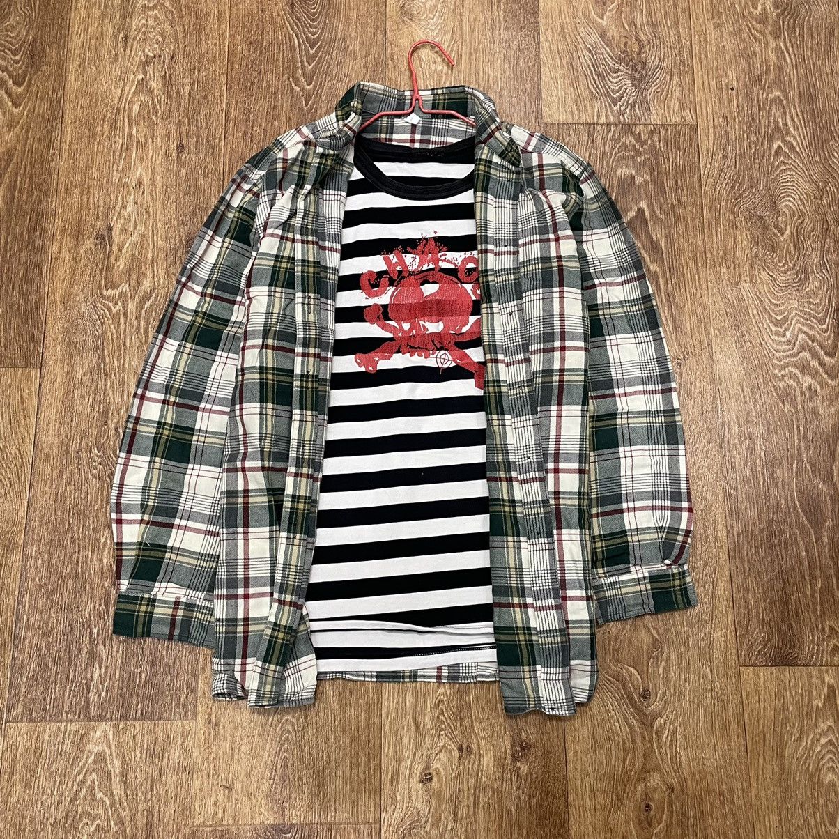 Vintage Vintage 90s Plaid Shirt Striped Tee Layered Grunge Logo S Size US S / EU 44-46 / 1 - 1 Thumbnail