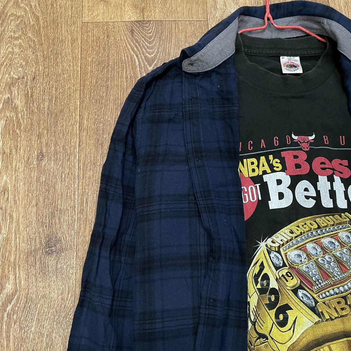 Vintage Vintage 90s Navy Plaid Graphic Tee Skate Streetwear Slim M Size US M / EU 48-50 / 2 - 4 Thumbnail