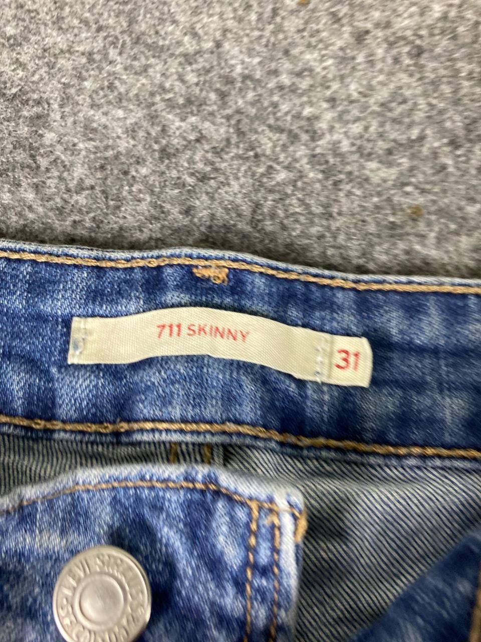 Levi's levis 711 skinny distressed denim Size US 35 - 12 Thumbnail