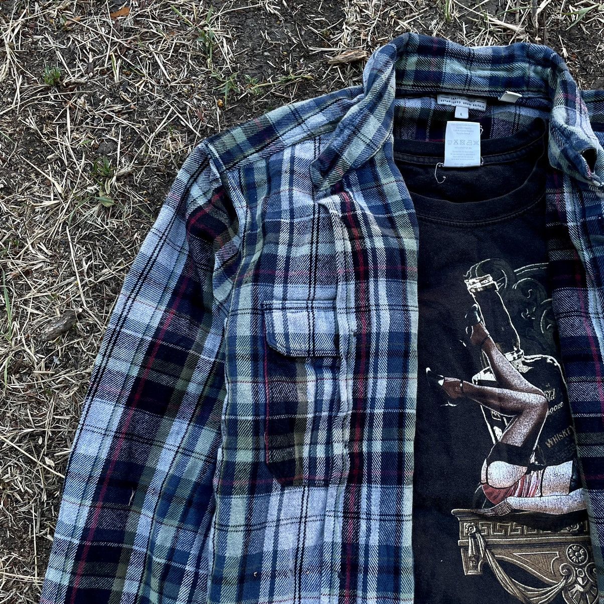 Vintage Vintage 90s Plaid Shirt Thrashed Grunge Skate Slim Relaxed L Size US L / EU 52-54 / 3 - 5 Thumbnail