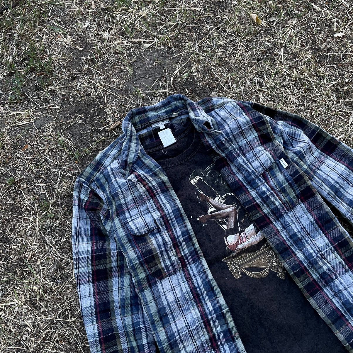 Vintage Vintage 90s Plaid Shirt Thrashed Grunge Skate Slim Relaxed L Size US L / EU 52-54 / 3 - 6 Thumbnail