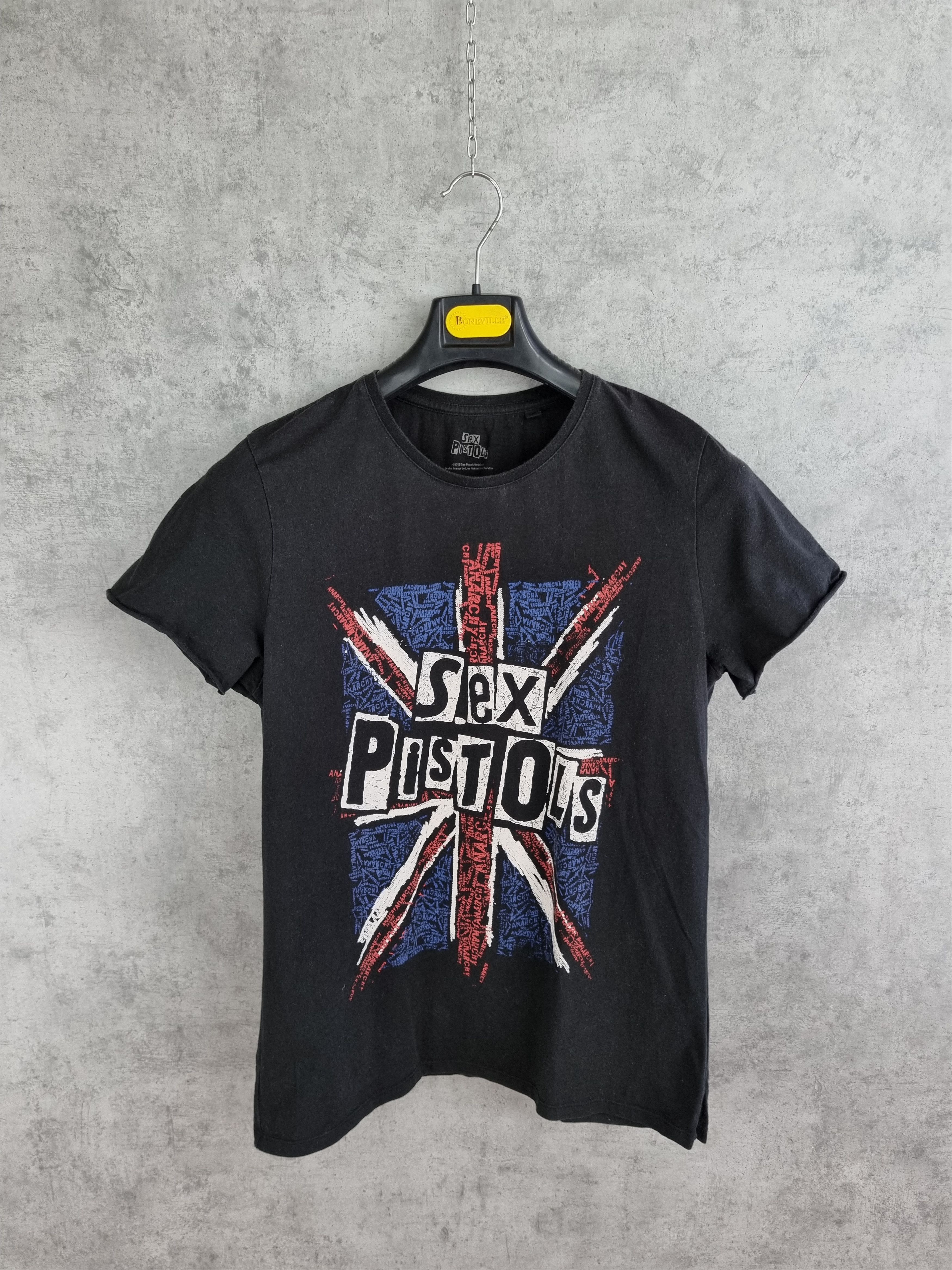 Band Tees Modern Sex Pistols Tee Shirt Size US M / EU 48-50 / 2 - 7 Thumbnail