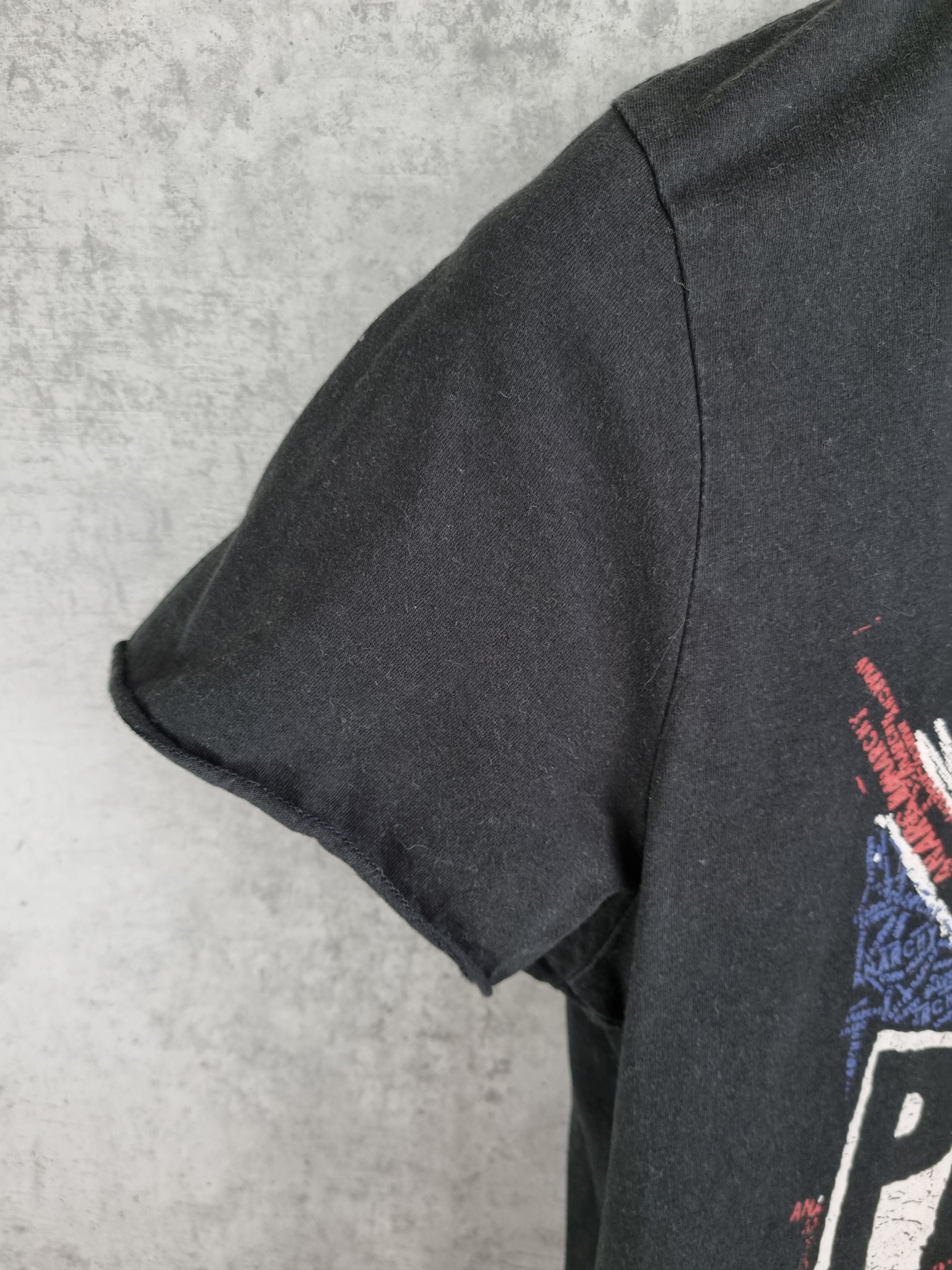 Band Tees Modern Sex Pistols Tee Shirt Size US M / EU 48-50 / 2 - 6 Thumbnail