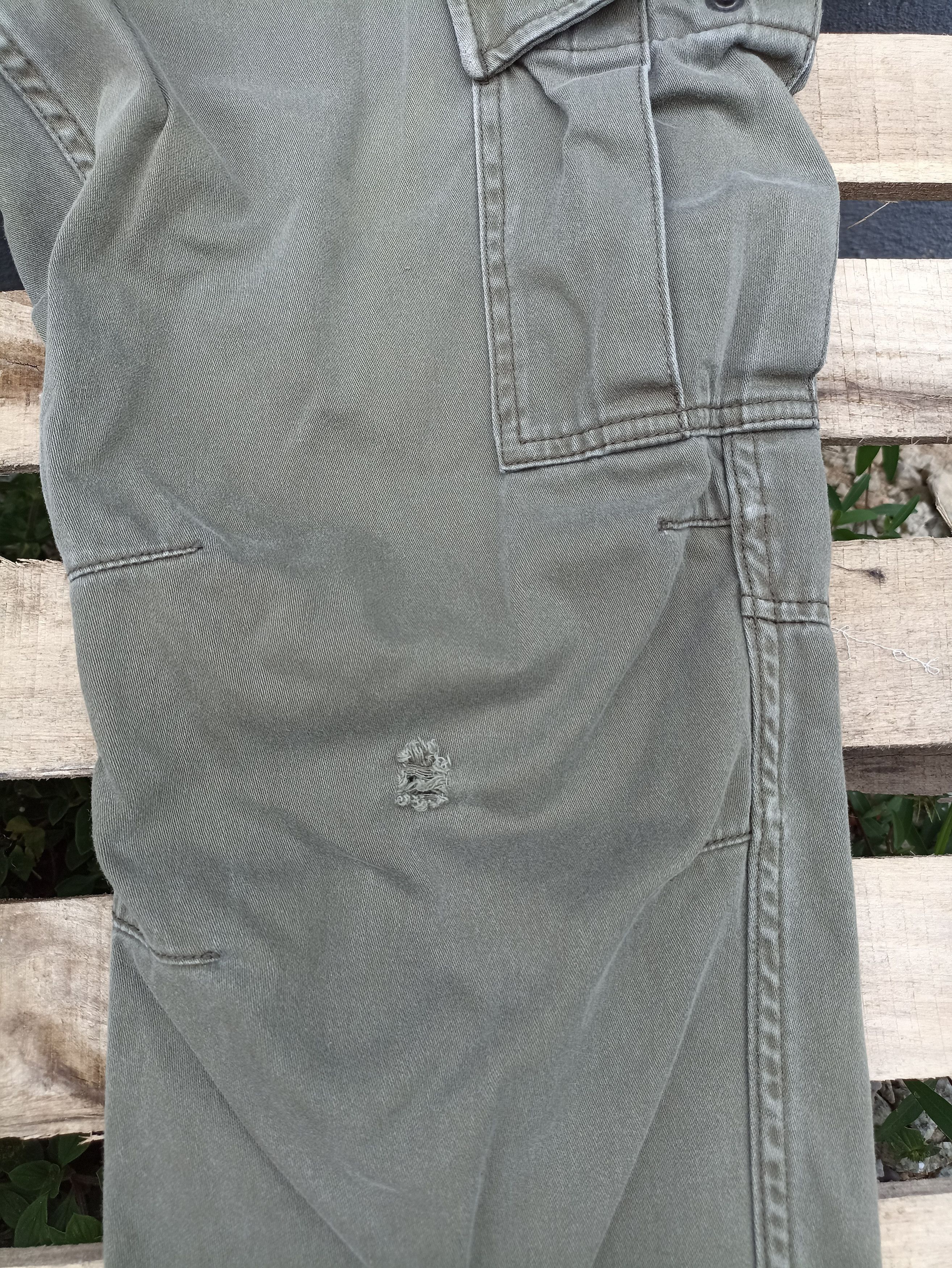 Uniqlo × Vintage Vintage Uniqlo Distressed Cargo Pant Size US 34 / EU 50 - 7 Thumbnail