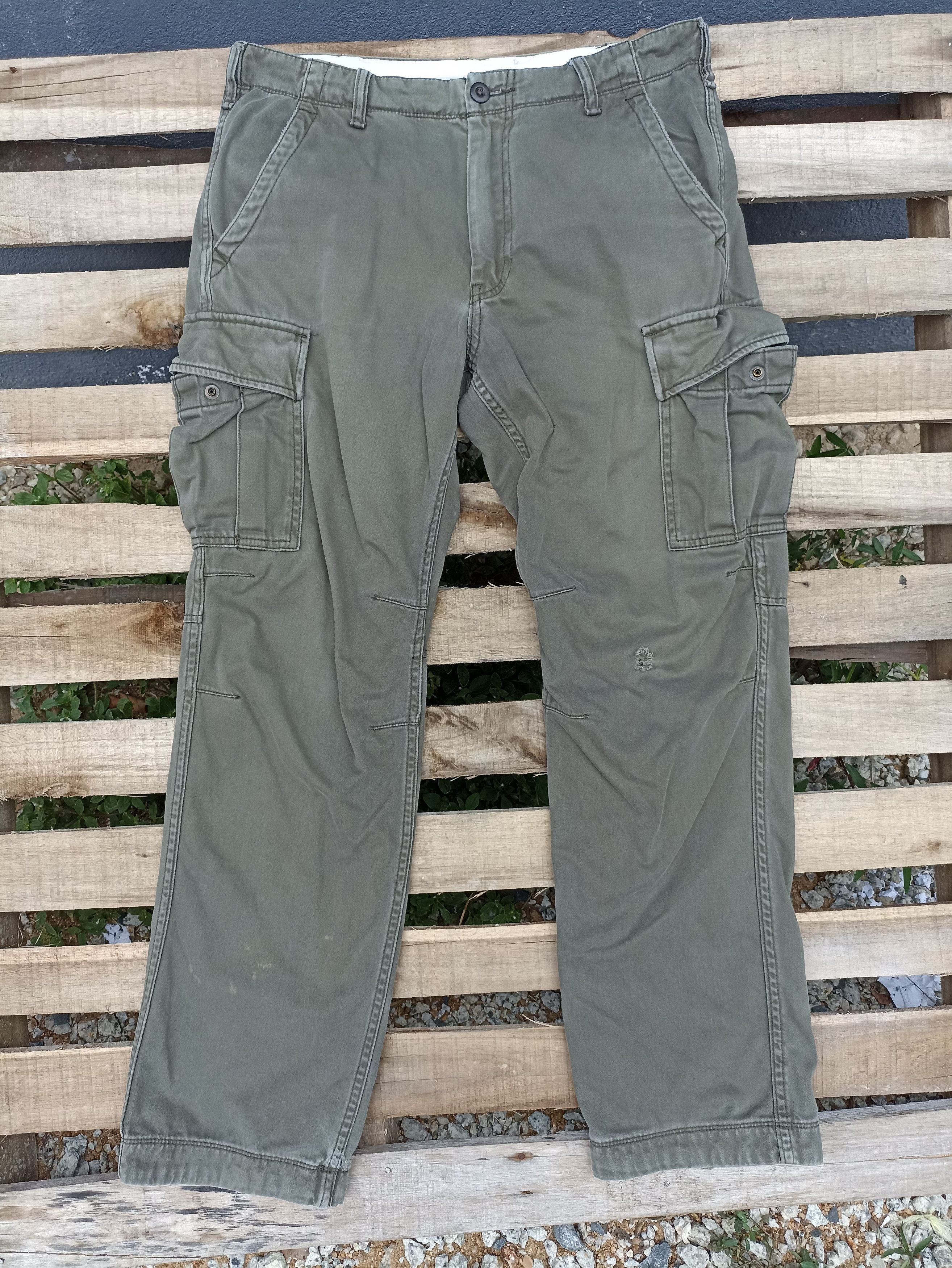 Uniqlo × Vintage Vintage Uniqlo Distressed Cargo Pant Size US 34 / EU 50 - 1 Thumbnail