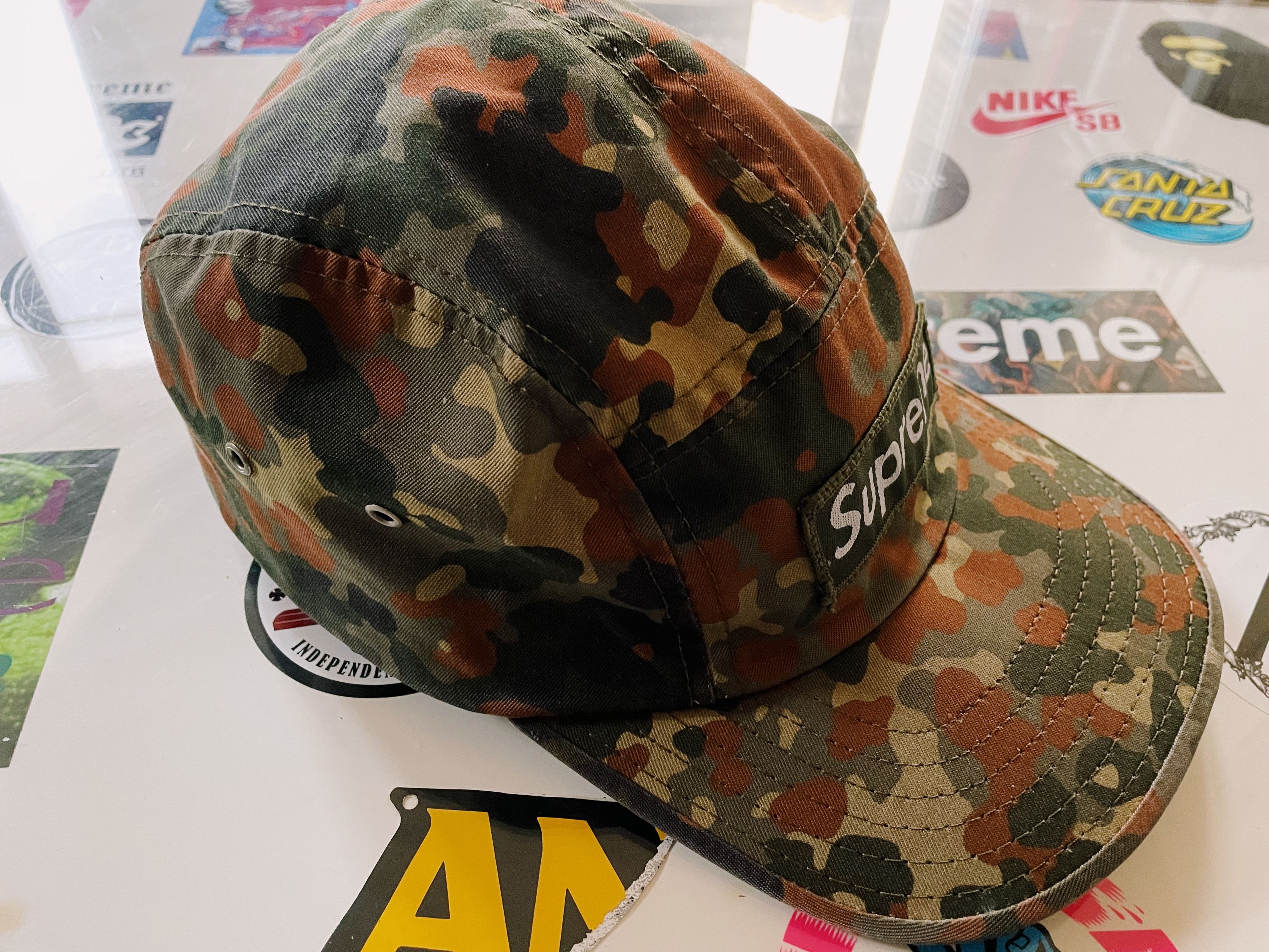Supreme × Vintage Vintage Supreme 2001 Painted Camo Camp Cap Size ONE SIZE - 2 Thumbnail
