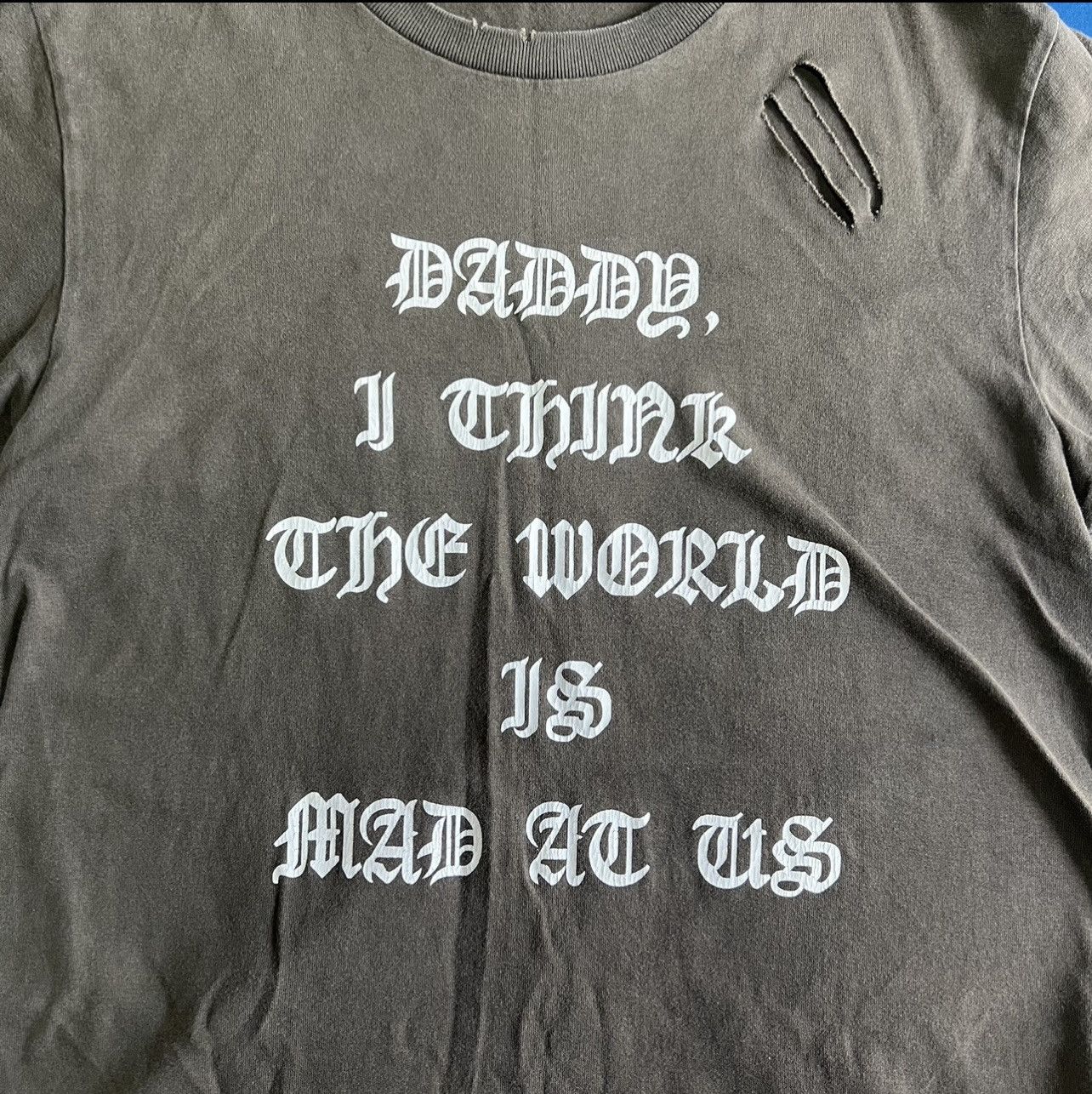 Number (N)ine NUMBER (N)INE "DADDY I THINK THE WORLD IS MAD AT ASS" TEE Size US L / EU 52-54 / 3 - 2 Thumbnail