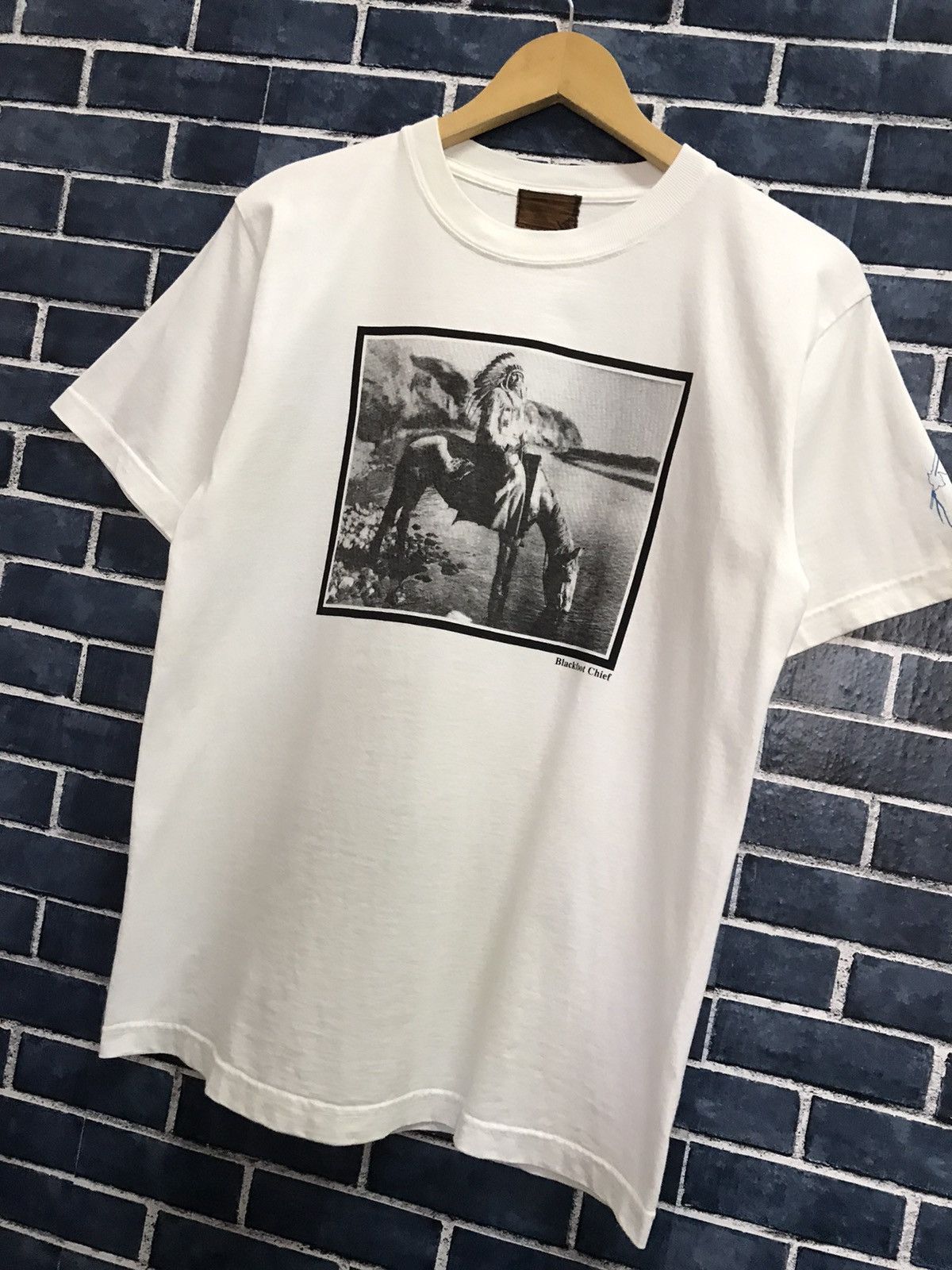 Japanese Brand Vintage Acoustic Japan Blackfoot Chief Photo tshirt Size US M / EU 48-50 / 2 - 3 Thumbnail