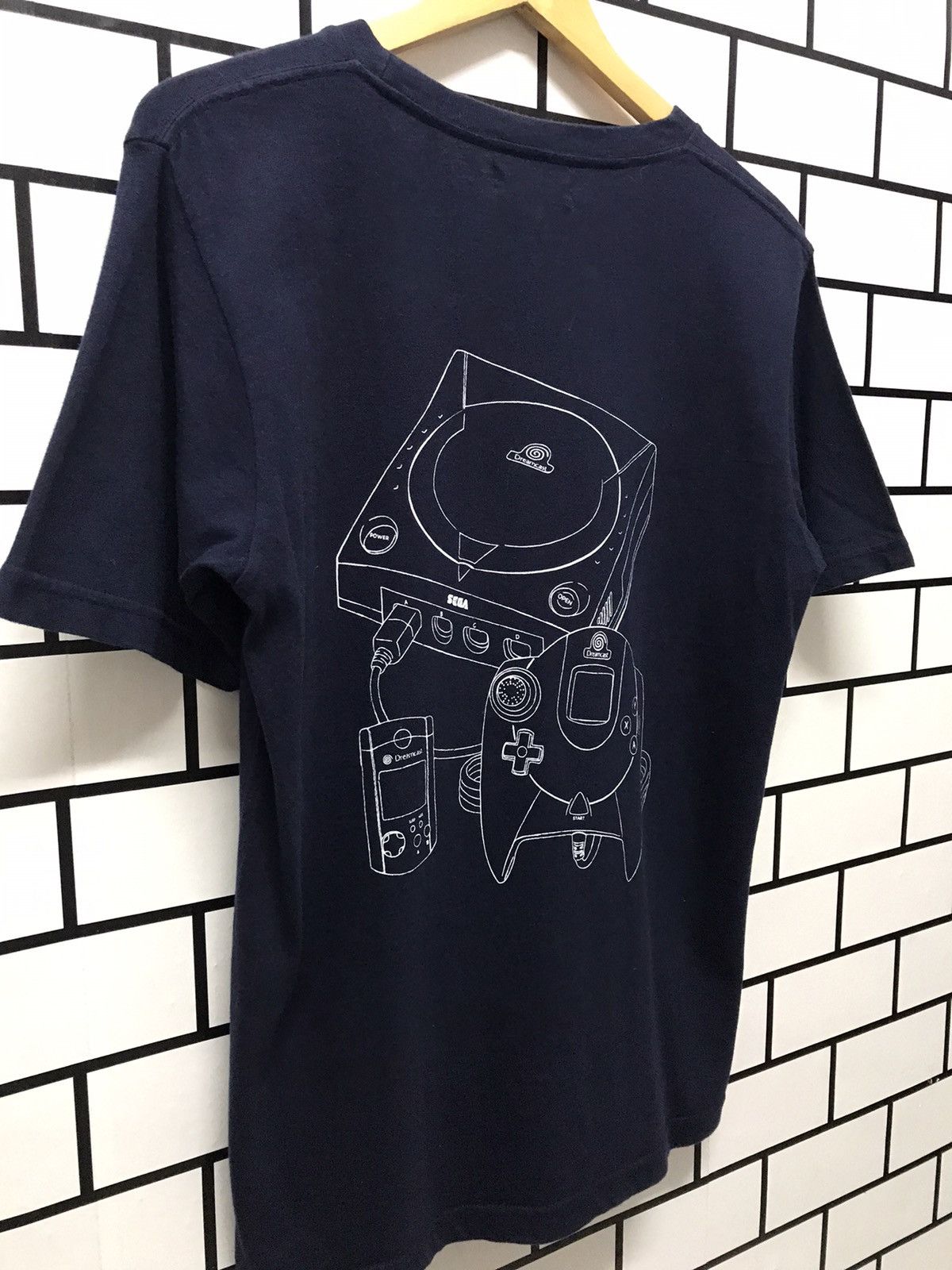 Nintendo × Vintage Vintage Sega Dreamcast Console Game Tshirt Size US M / EU 48-50 / 2 - 8 Thumbnail