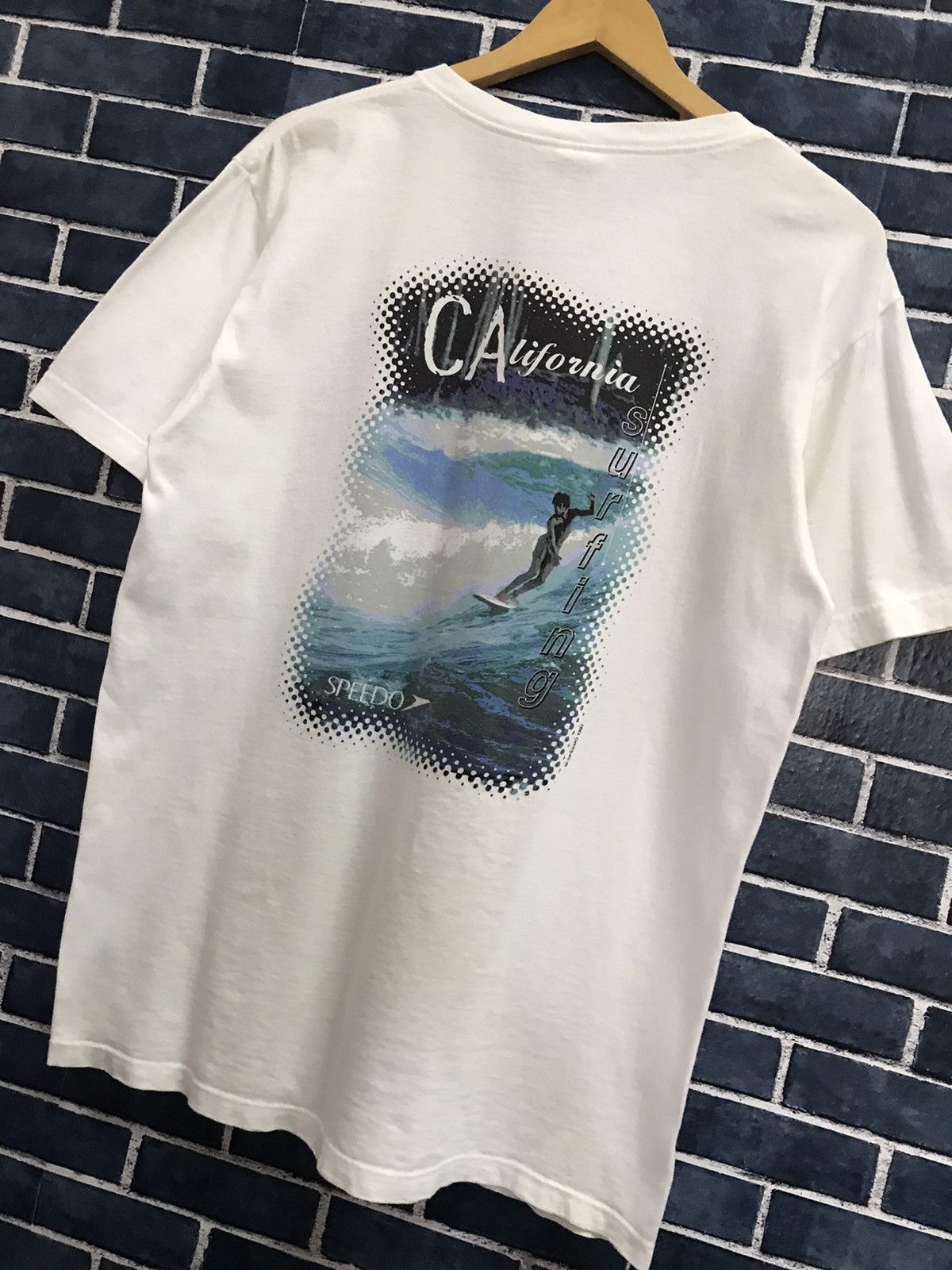 Speedo × Vintage Vintage 90’s SPEEDO Surf Style Back Hint Tshirt Size US M / EU 48-50 / 2 - 6 Thumbnail