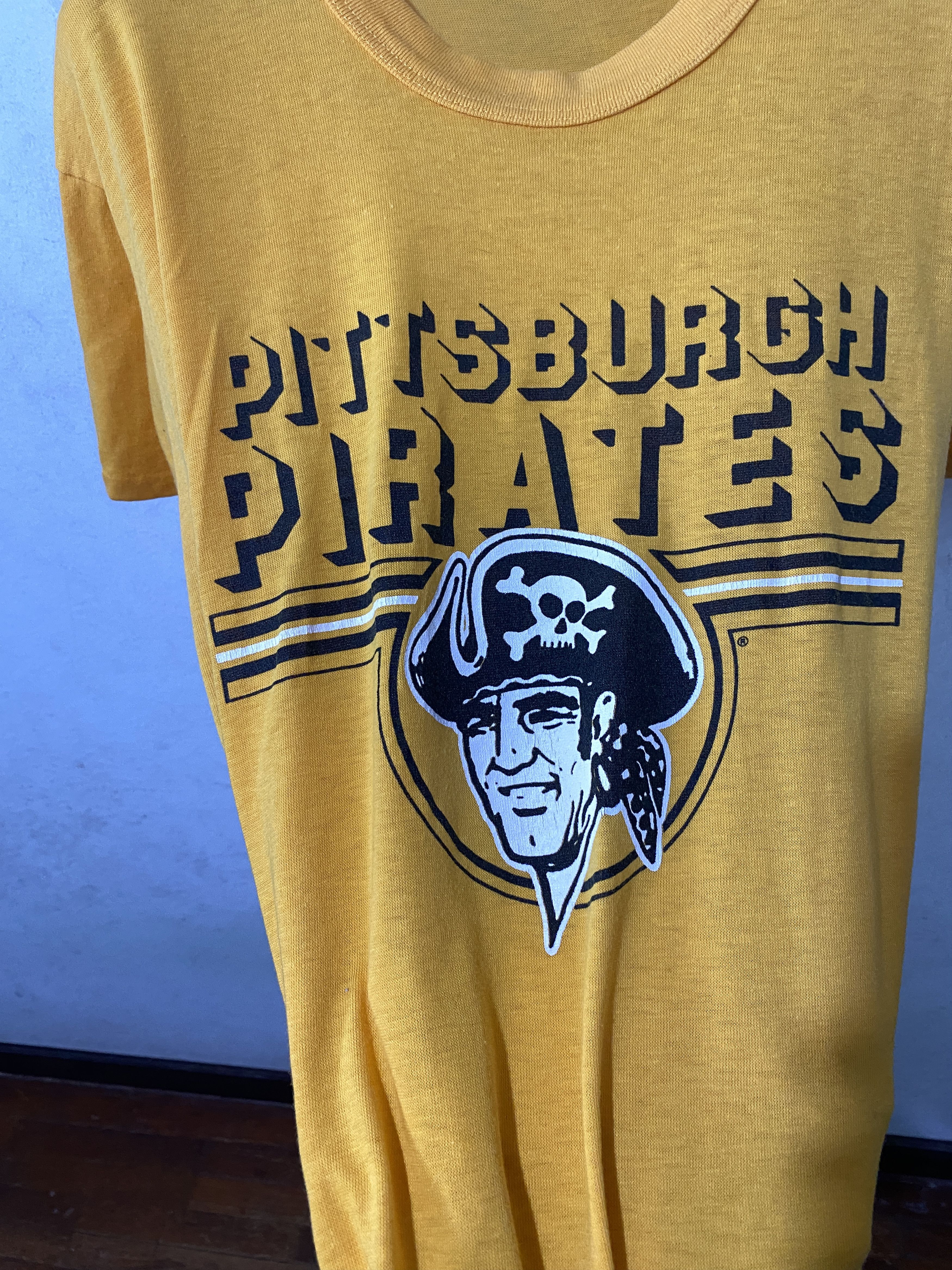 Vintage 90s Pittsburgh Pirates MLB T-shirt