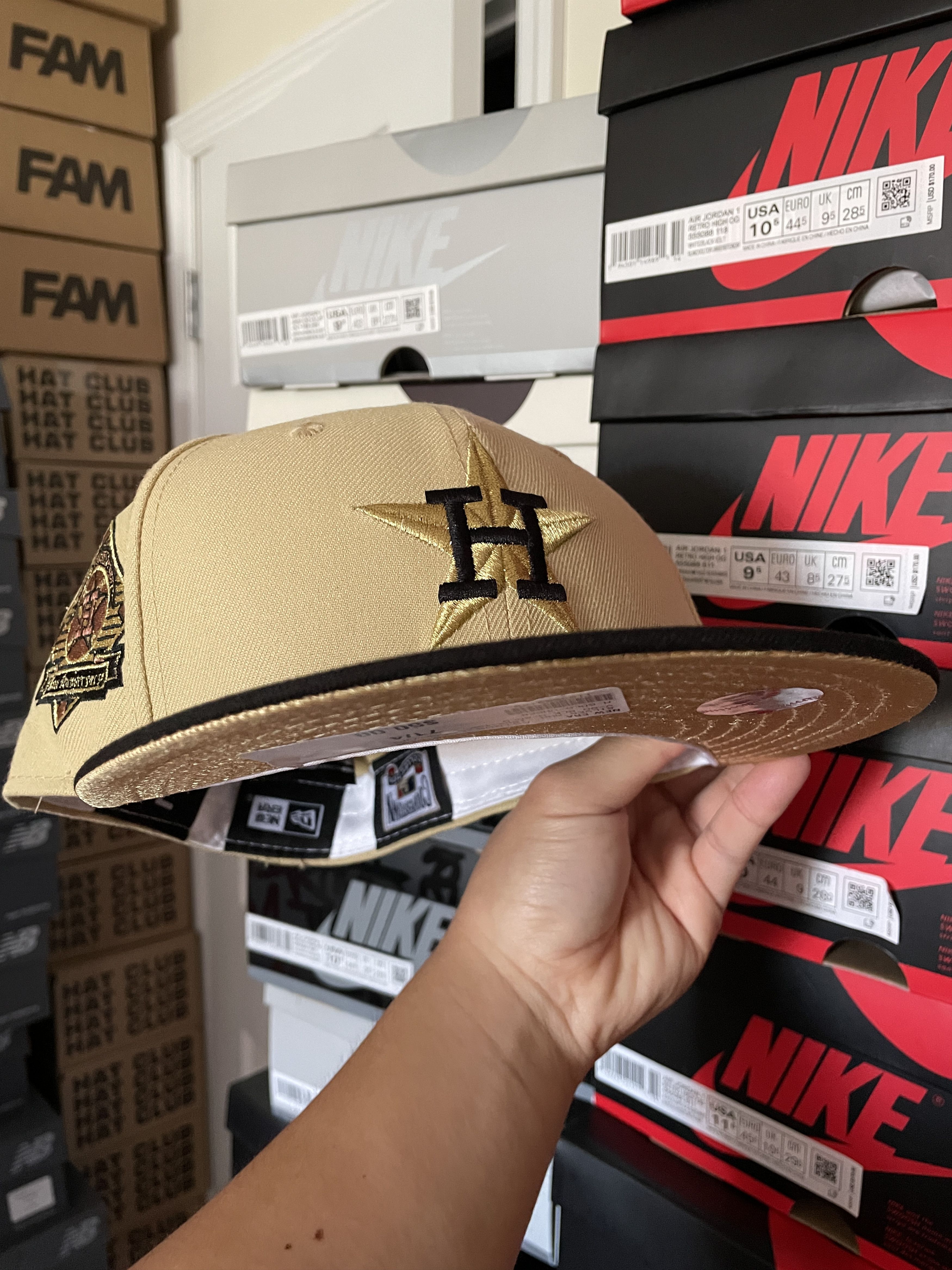 MLB × New Era 7 1/4 4ucaps Hennessy Houston Astros Silver Liquor Gold Size ONE SIZE - 7 Thumbnail