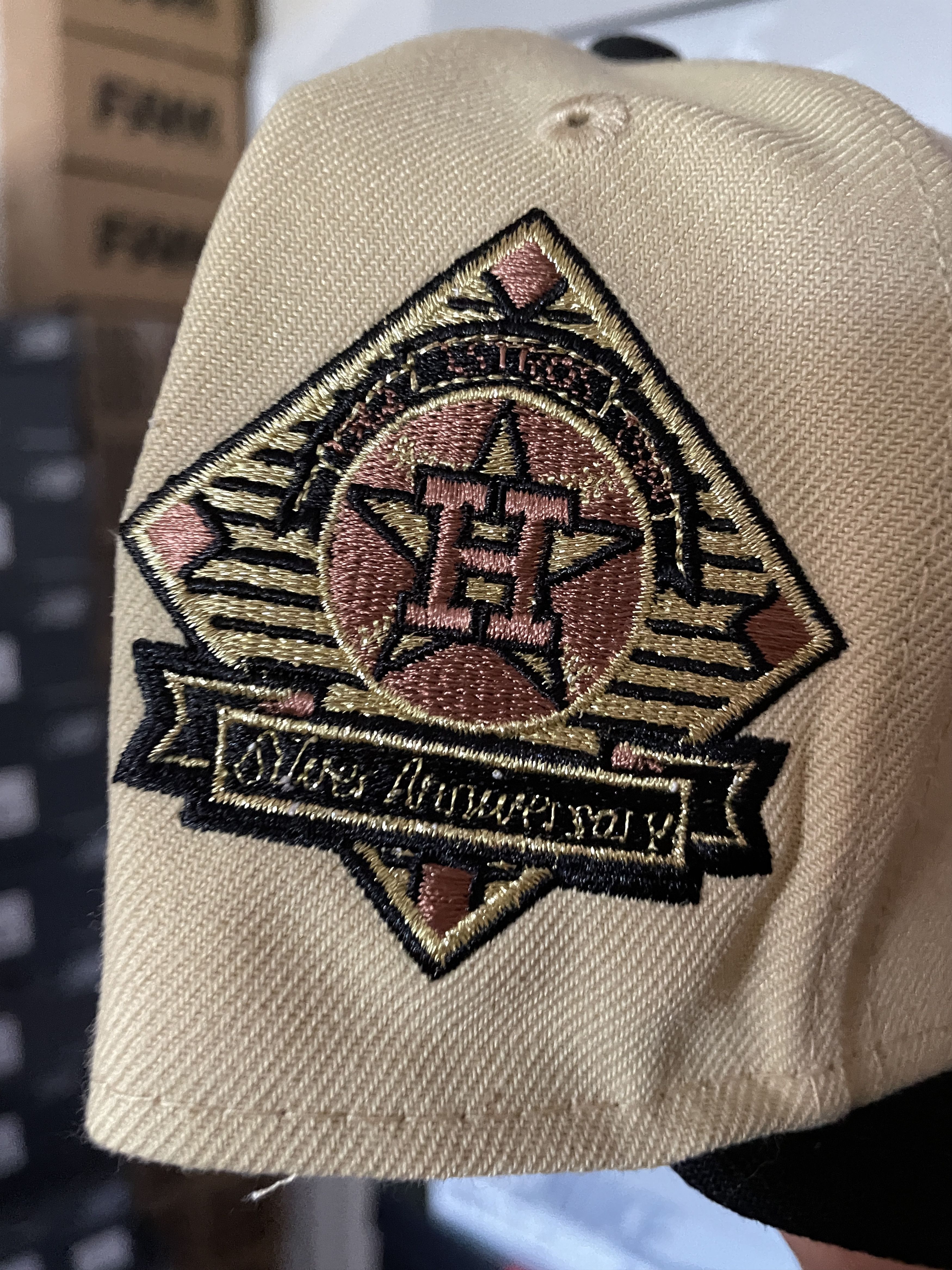 MLB × New Era 7 1/4 4ucaps Hennessy Houston Astros Silver Liquor Gold Size ONE SIZE - 4 Thumbnail