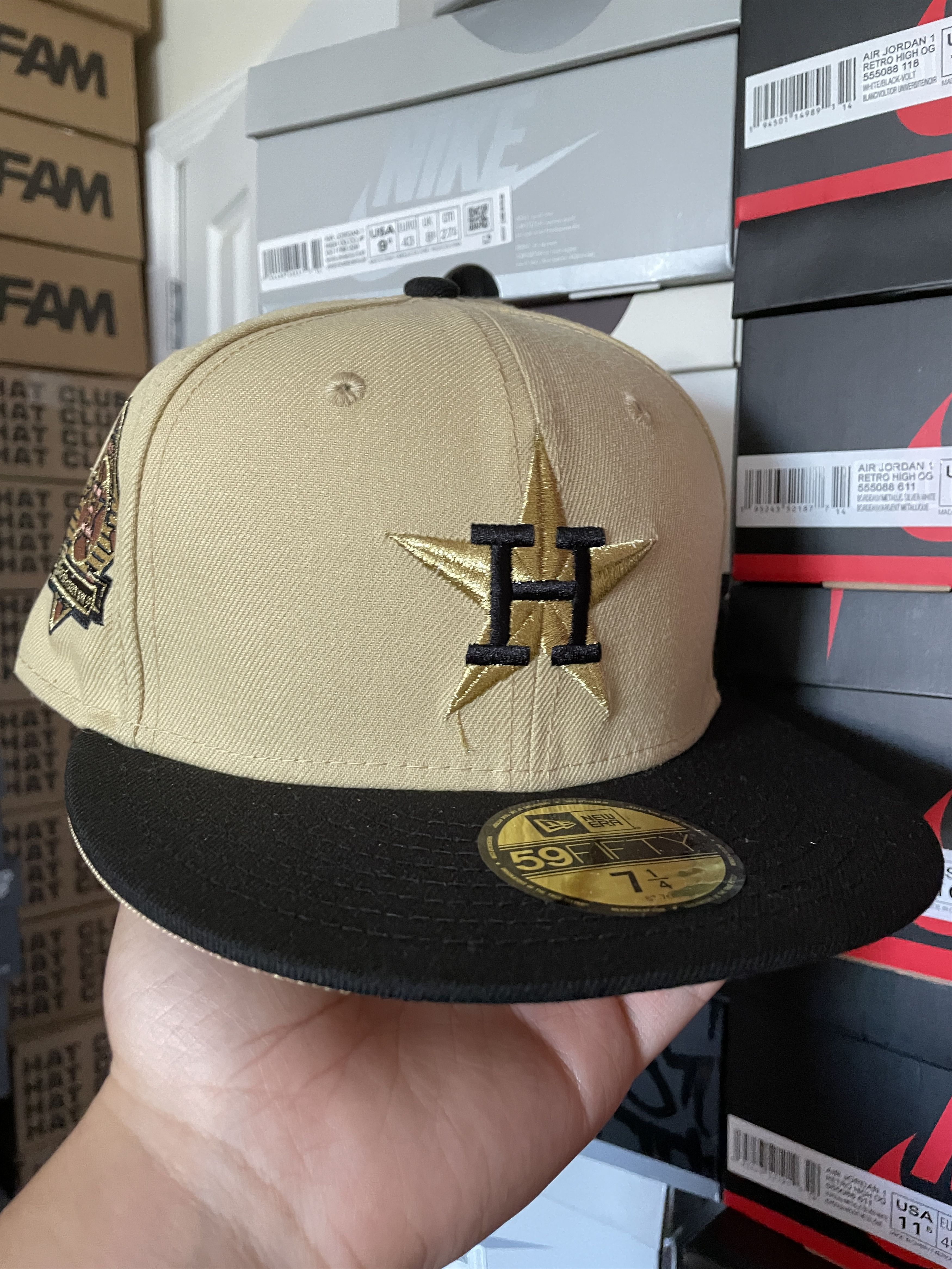 MLB × New Era 7 1/4 4ucaps Hennessy Houston Astros Silver Liquor Gold Size ONE SIZE - 1 Thumbnail